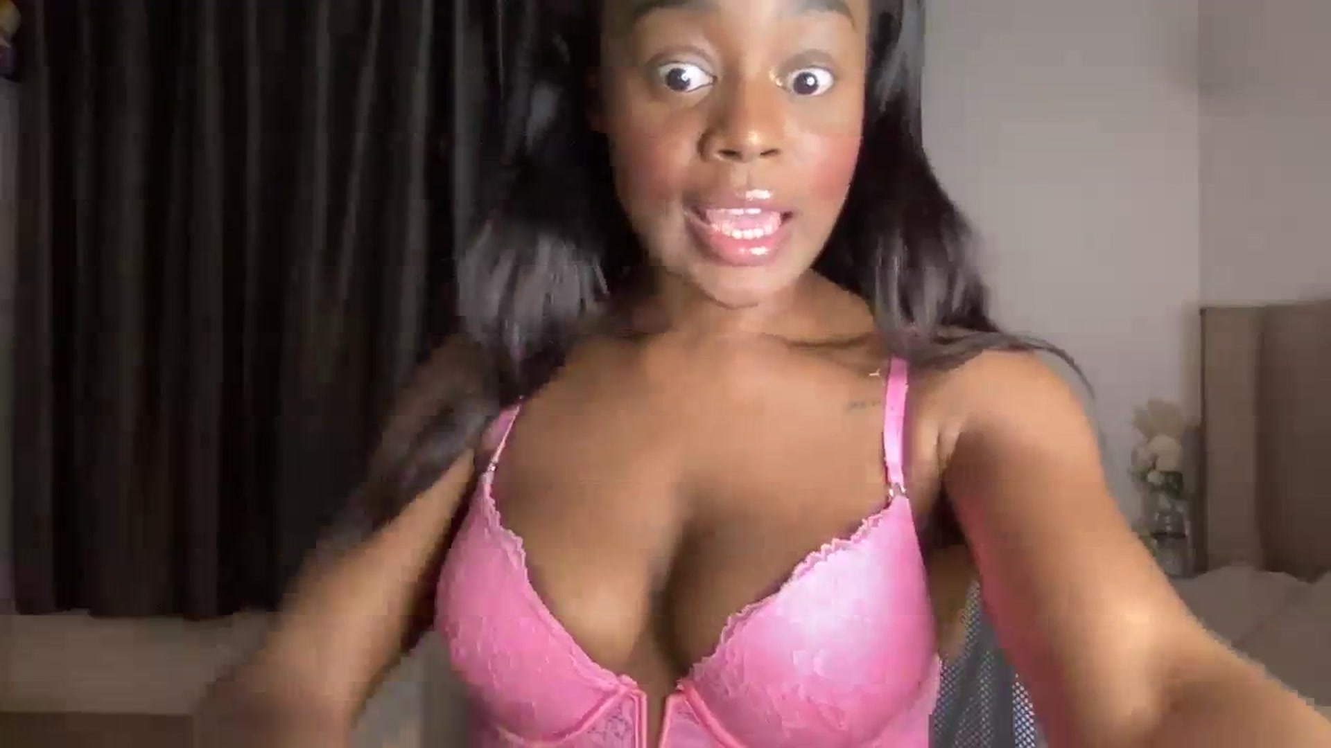 Gallery image thumbnail from SweetXEbony1's myfreecams stream on, 02/23/2024, 02:25 image 8 of 20