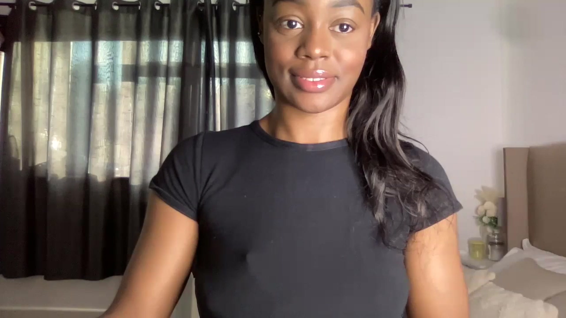Gallery image thumbnail from SweetXEbony1's myfreecams stream on, 03/05/2024, 15:57 image 15 of 20