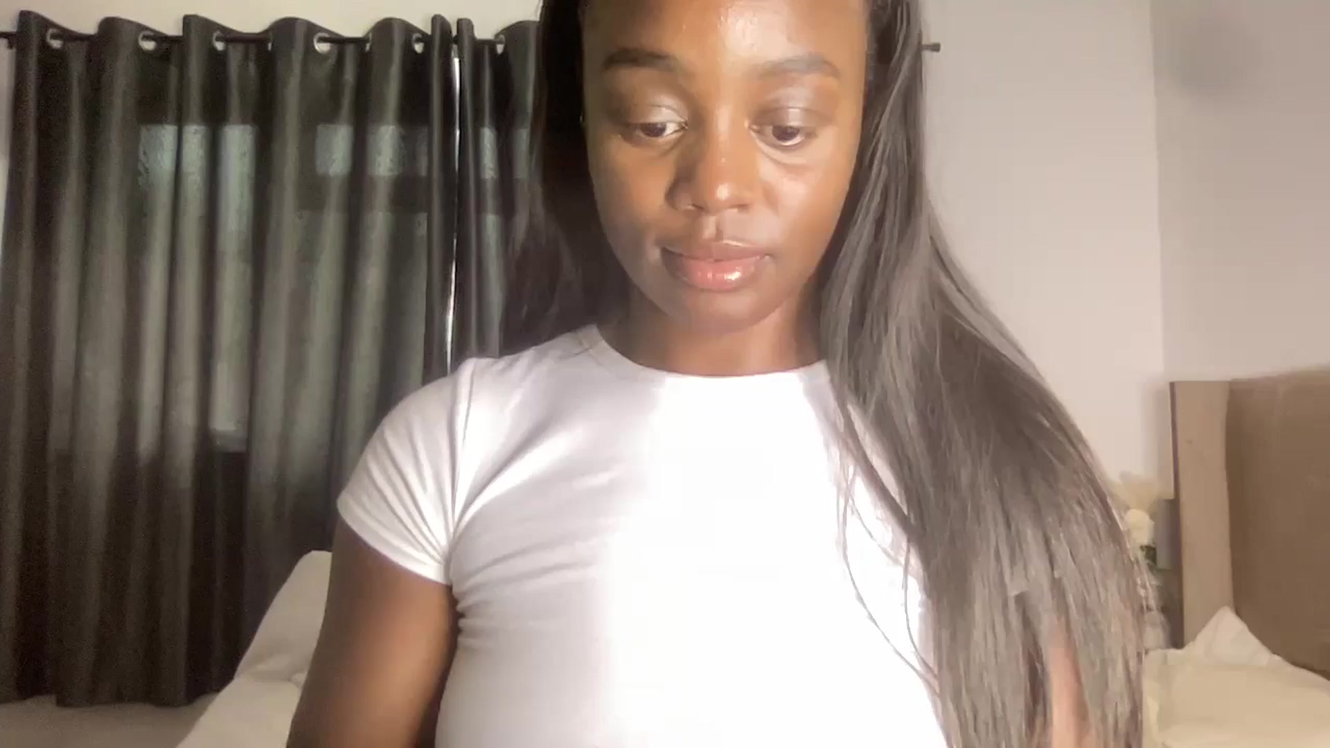 Gallery image thumbnail from SweetXEbony1's myfreecams stream on, 05/15/2024, 15:41 image 10 of 20