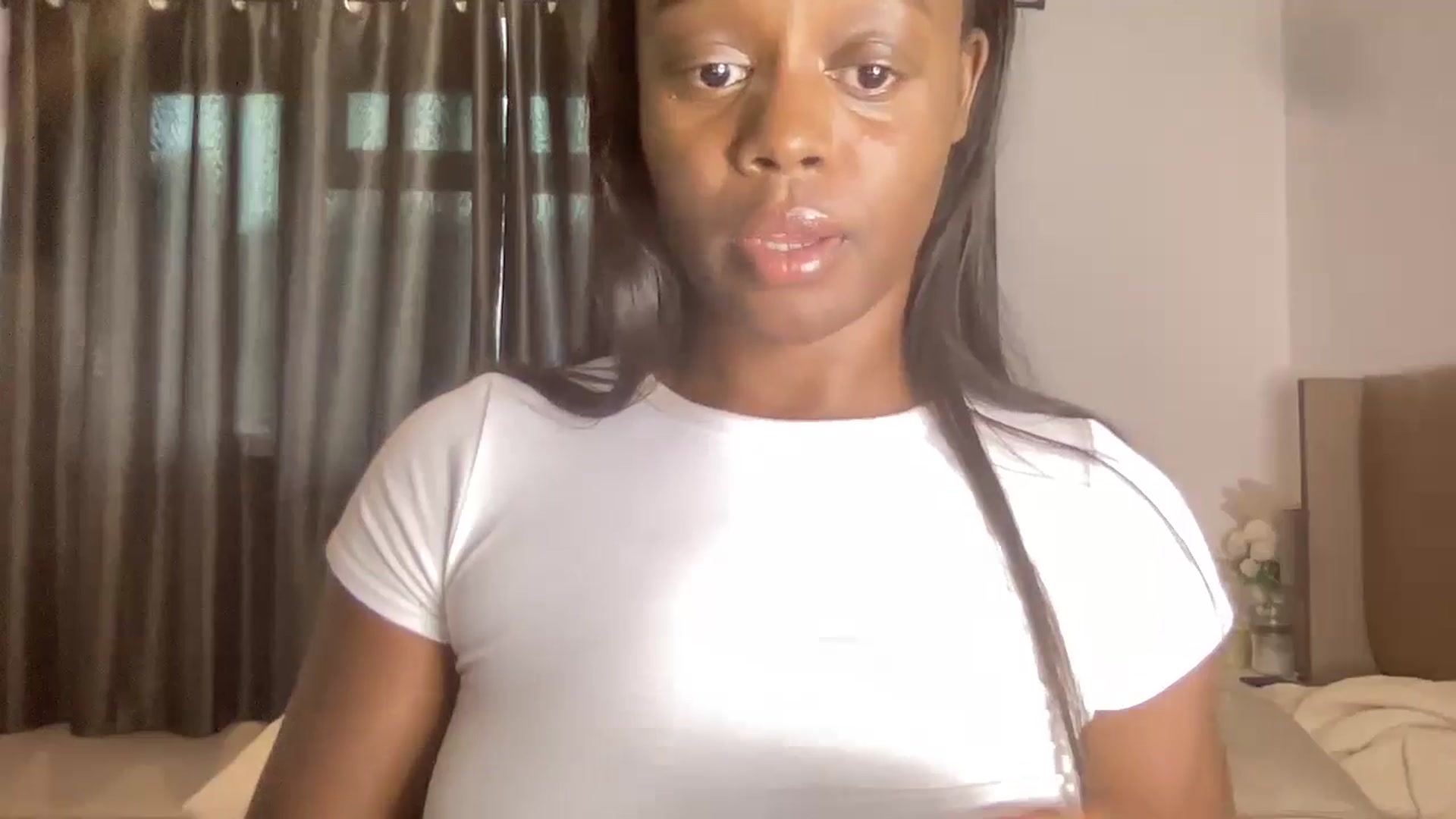 Gallery image thumbnail from SweetXEbony1's myfreecams stream on, 05/15/2024, 18:27 image 15 of 20