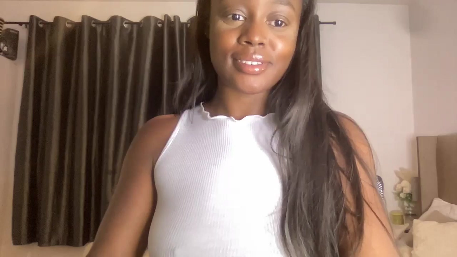 Gallery image thumbnail from SweetXEbony1's myfreecams stream on, 05/20/2024, 20:49 image 17 of 20