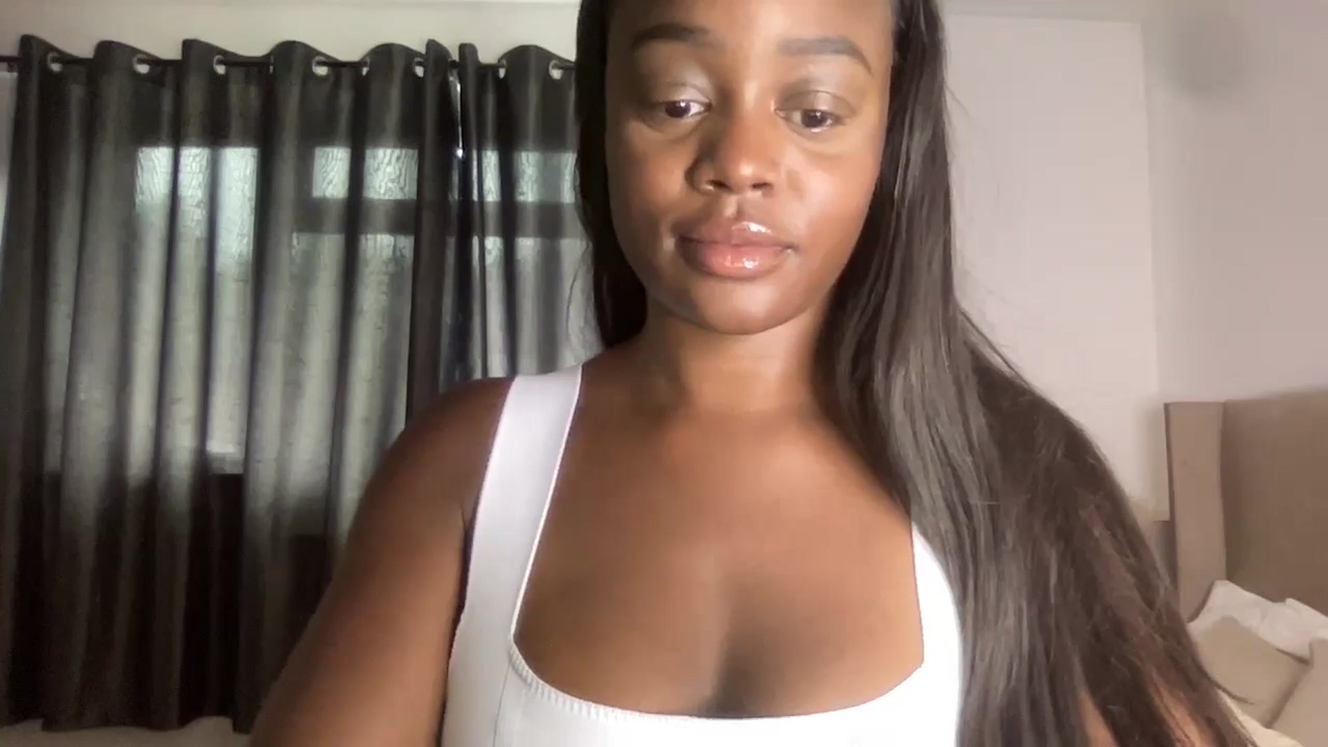 Gallery image thumbnail from SweetXEbony1's myfreecams stream on, 05/21/2024, 11:16 image 16 of 20
