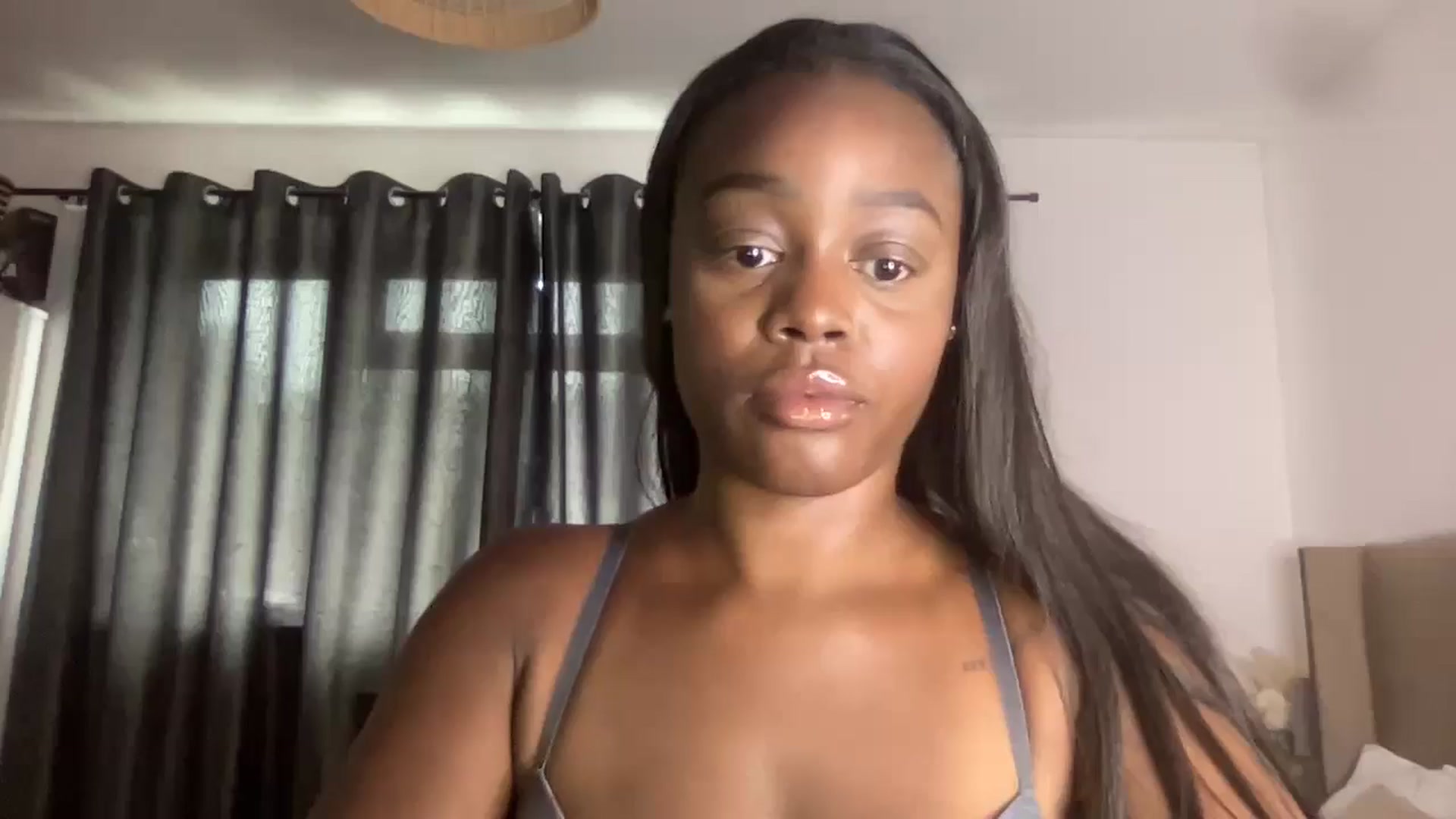 Gallery image thumbnail from SweetXEbony1's myfreecams stream on, 05/21/2024, 12:12 image 1 of 20