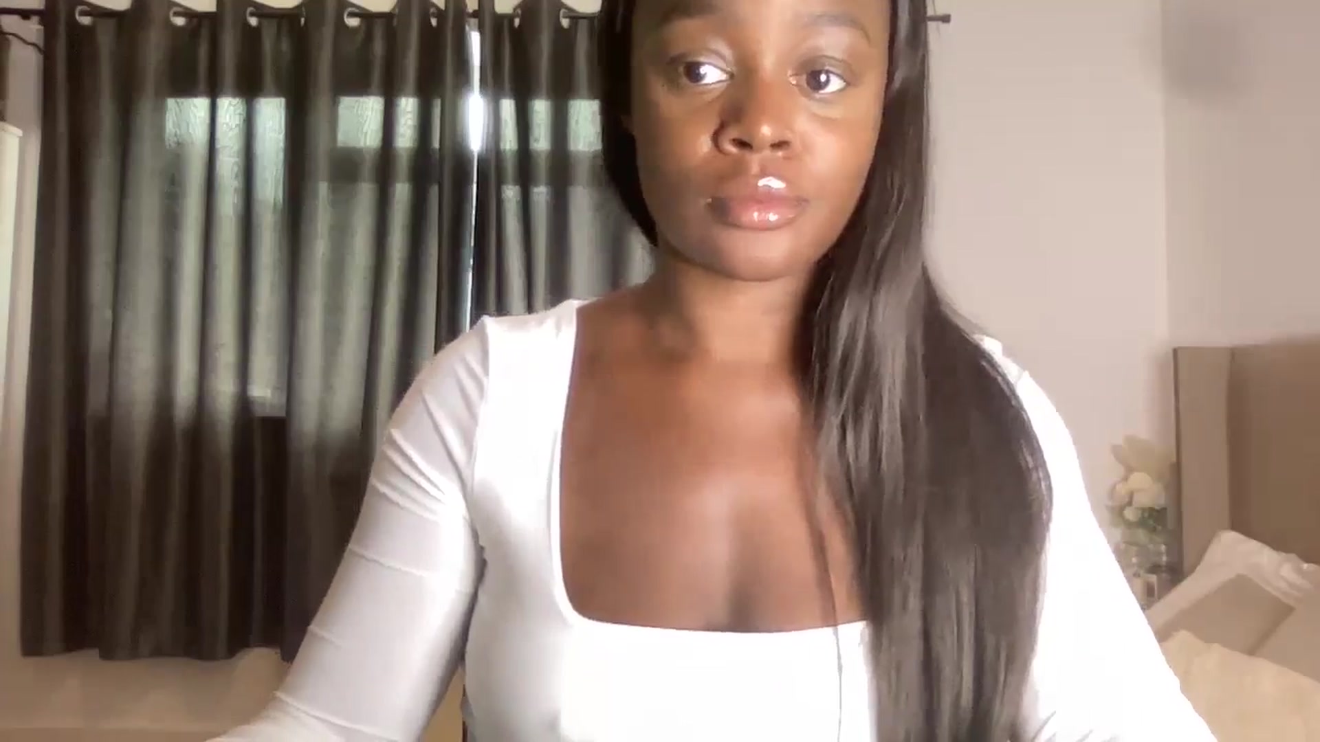 Gallery image thumbnail from SweetXEbony1's myfreecams stream on, 05/30/2024, 14:12 image 8 of 20