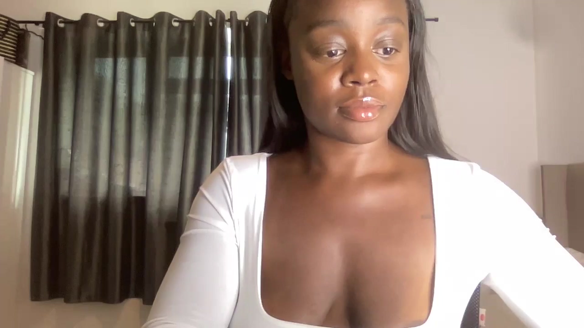 Gallery image thumbnail from SweetXEbony1's myfreecams stream on, 05/30/2024, 16:51 image 6 of 20