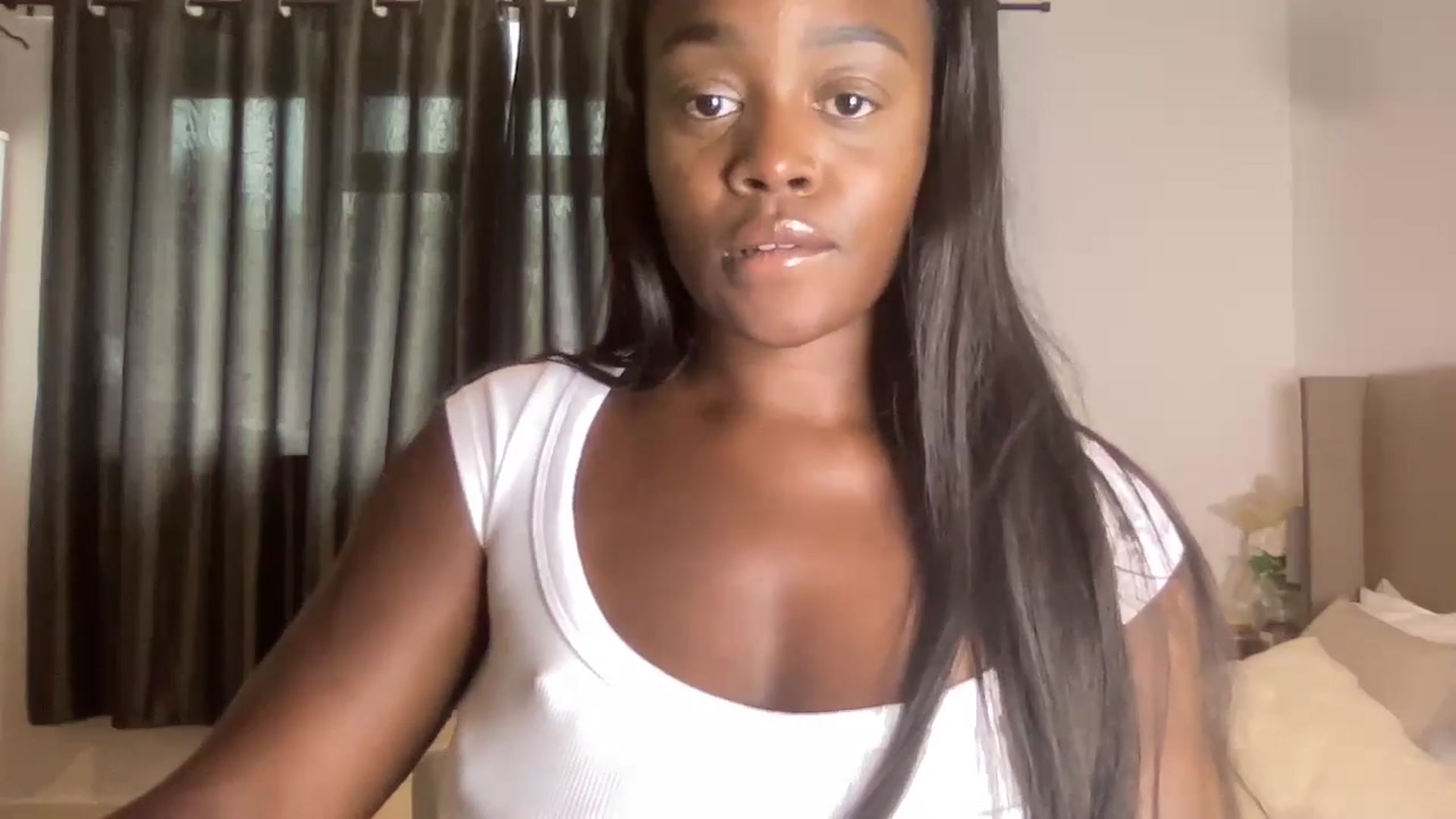 Gallery image thumbnail from SweetXEbony1's myfreecams stream on, 06/03/2024, 15:33 image 5 of 20