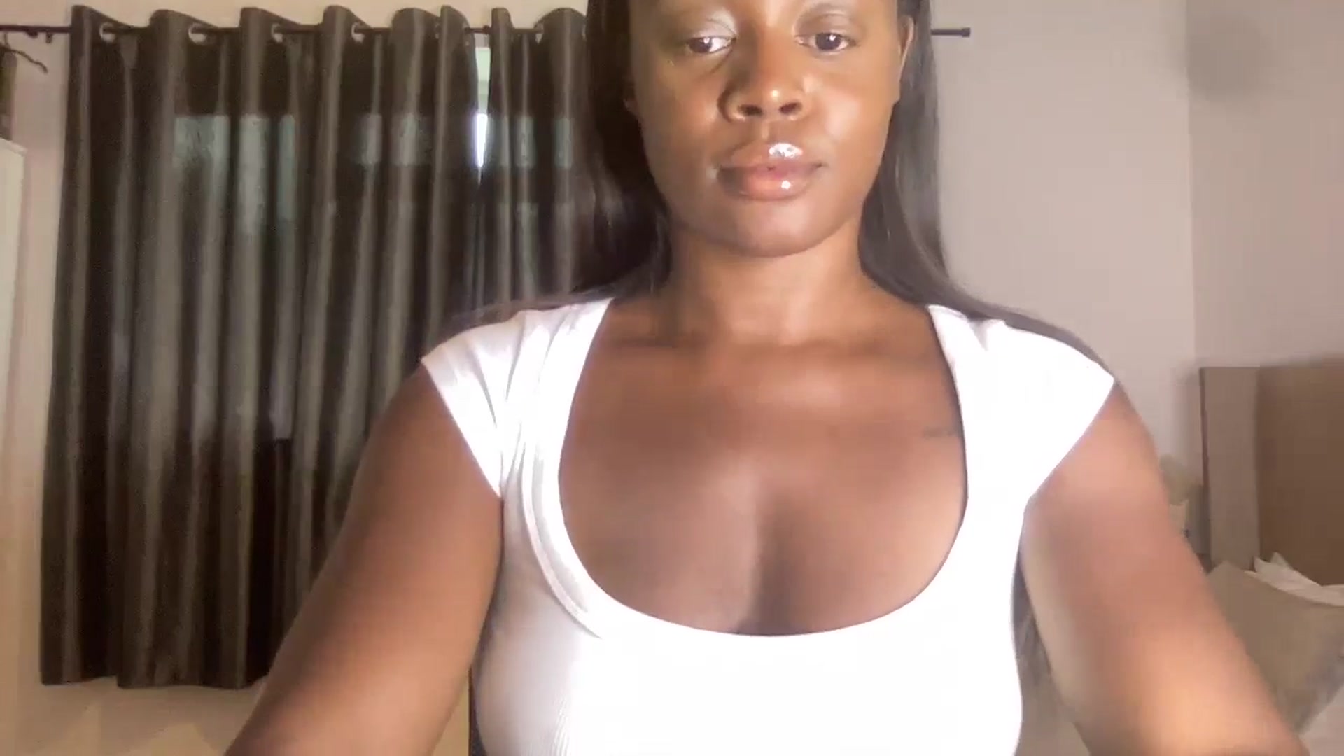 Gallery image thumbnail from SweetXEbony1's myfreecams stream on, 06/03/2024, 18:48 image 3 of 20