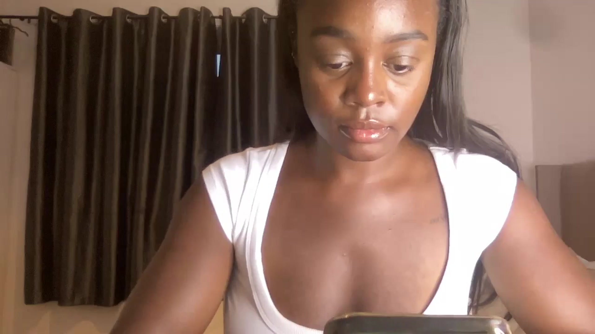Gallery image thumbnail from SweetXEbony1's myfreecams stream on, 06/03/2024, 20:24 image 19 of 20