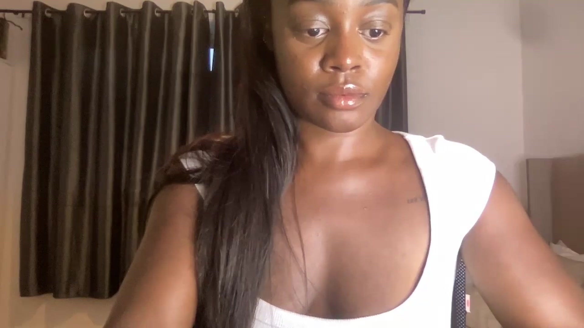 Gallery image thumbnail from SweetXEbony1's myfreecams stream on, 06/03/2024, 20:24 image 13 of 20