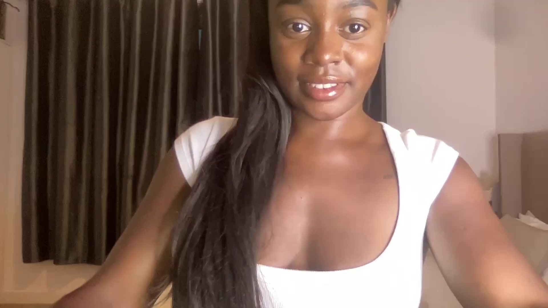 Gallery image thumbnail from SweetXEbony1's myfreecams stream on, 06/03/2024, 21:02 image 5 of 20