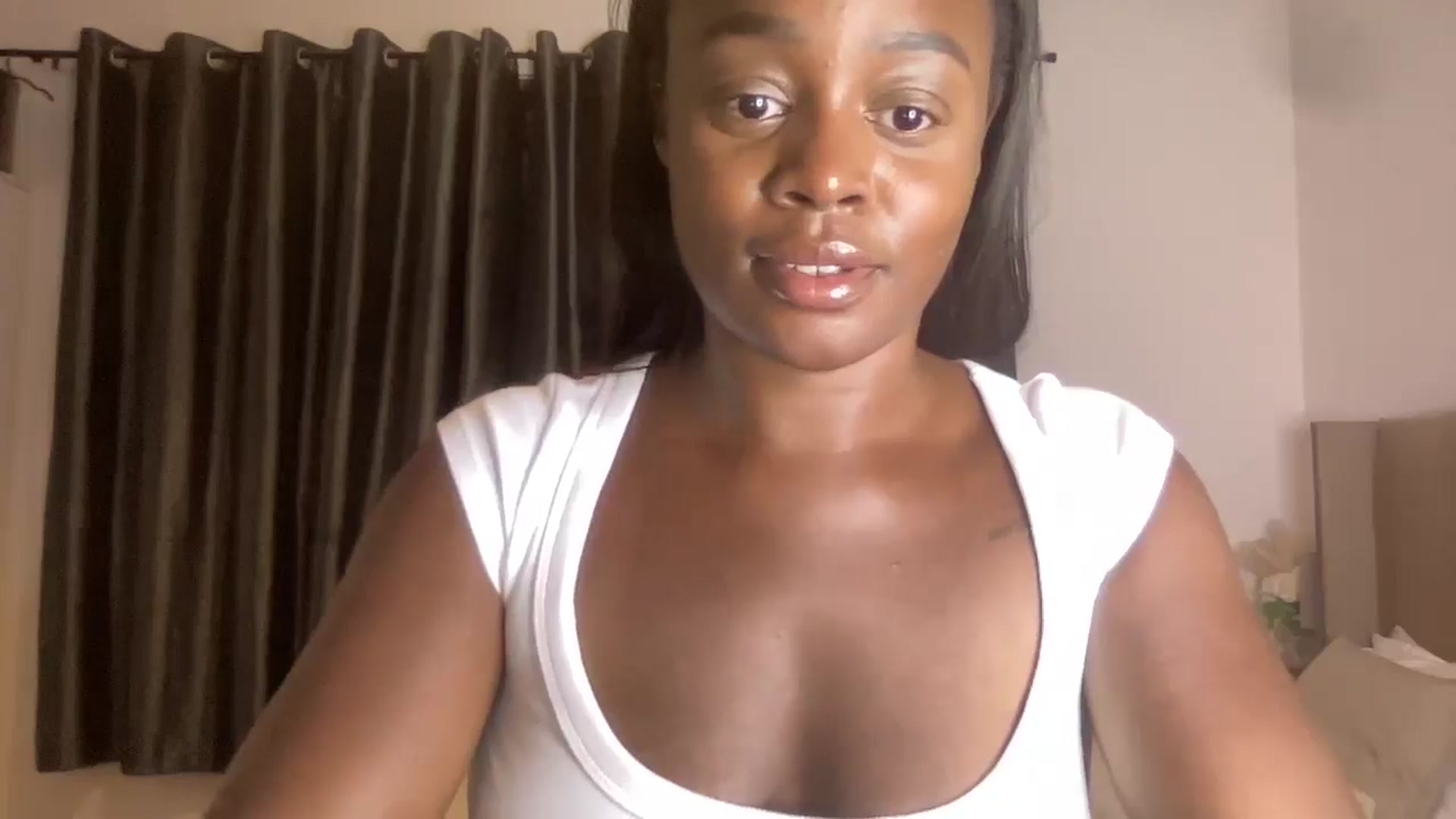 Gallery image thumbnail from SweetXEbony1's myfreecams stream on, 06/03/2024, 21:02 image 18 of 20
