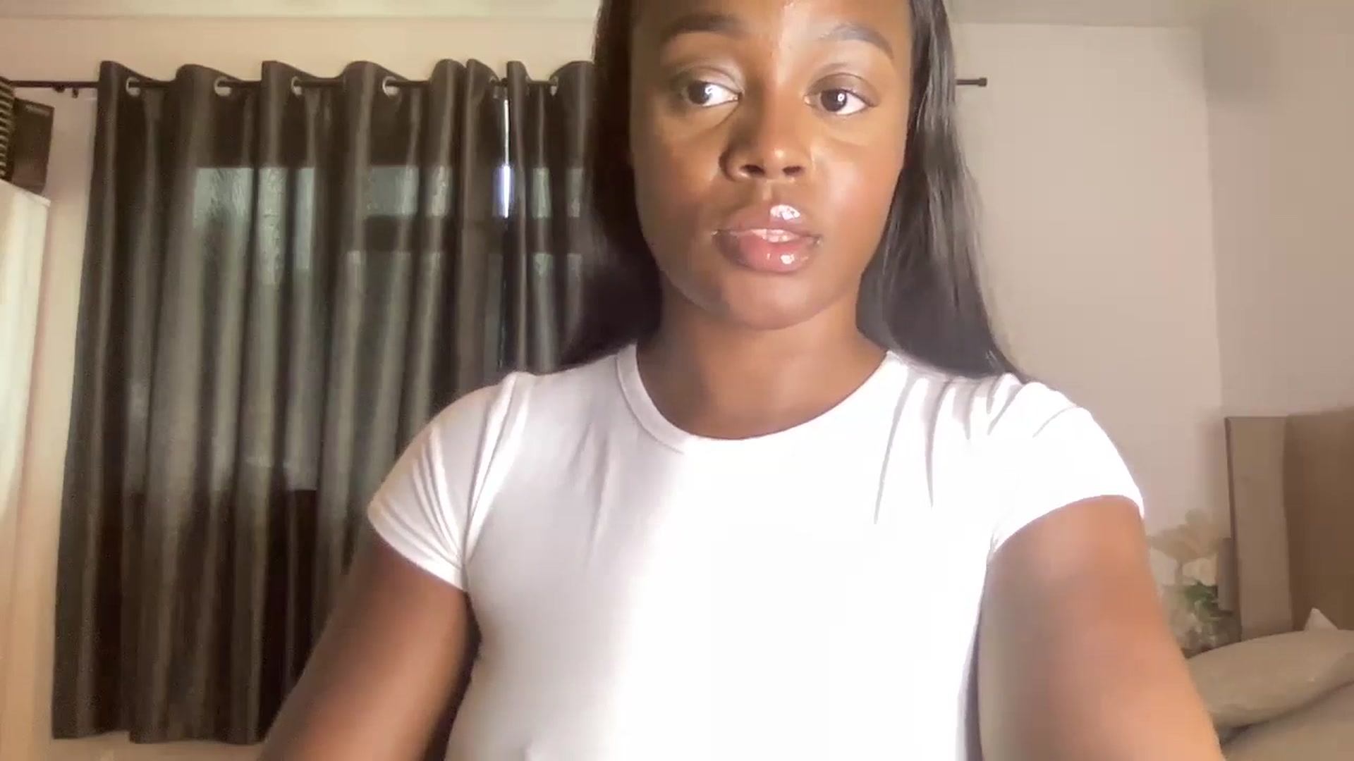 Gallery image thumbnail from SweetXEbony1's myfreecams stream on, 06/04/2024, 14:34 image 17 of 20