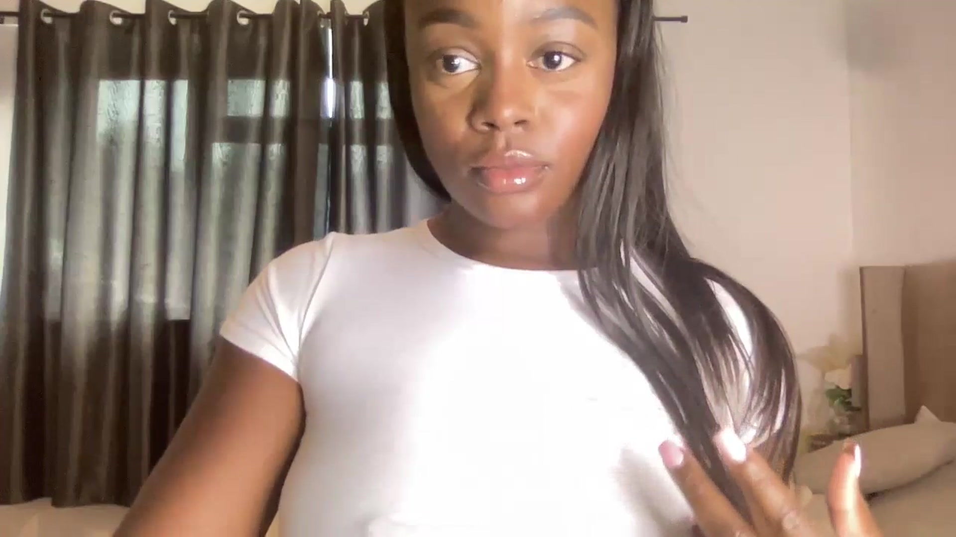 Gallery image thumbnail from SweetXEbony1's myfreecams stream on, 06/04/2024, 14:34 image 3 of 20