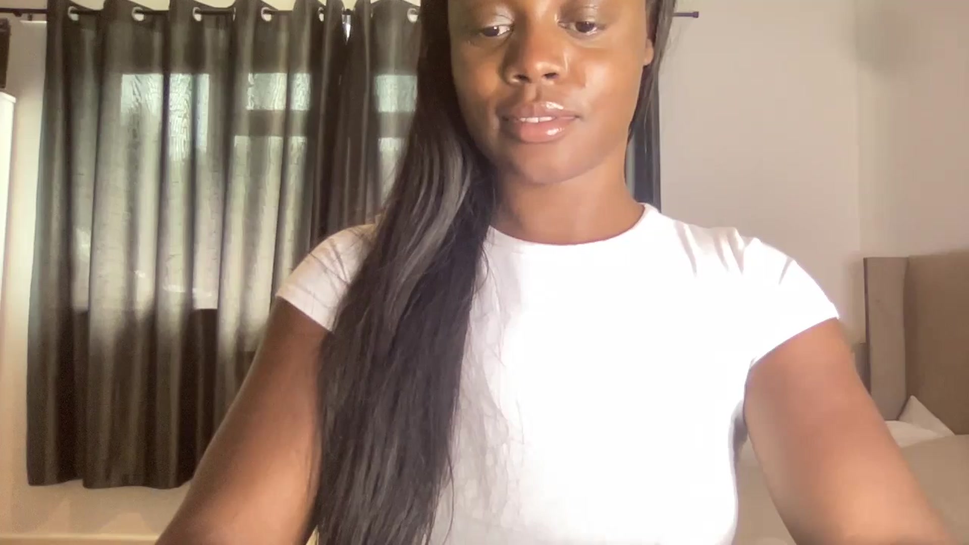Gallery image thumbnail from SweetXEbony1's myfreecams stream on, 06/06/2024, 14:43 image 18 of 20