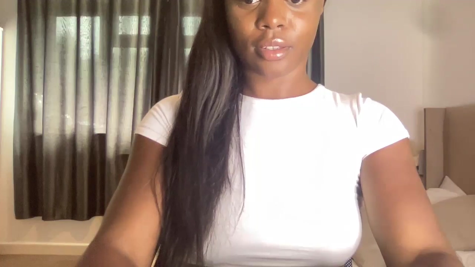 Gallery image thumbnail from SweetXEbony1's myfreecams stream on, 06/06/2024, 14:43 image 19 of 20
