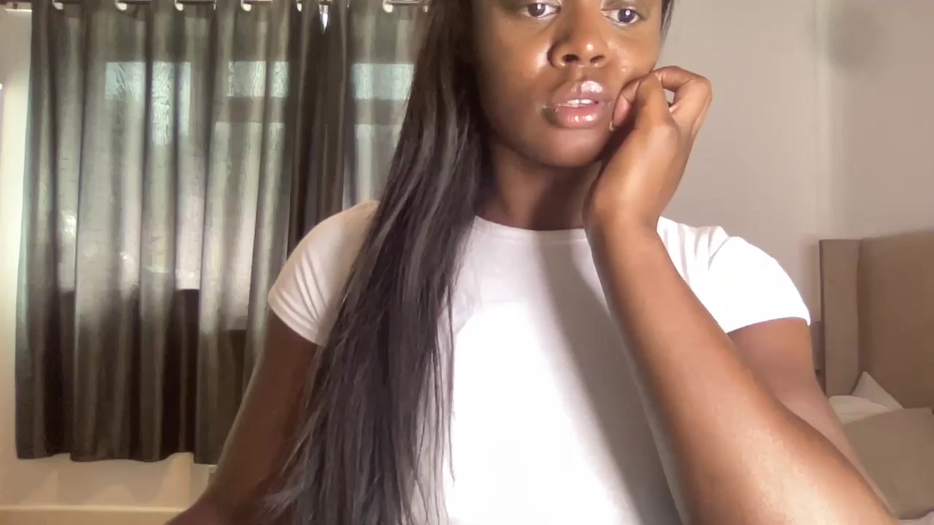 Gallery image thumbnail from SweetXEbony1's myfreecams stream on, 06/06/2024, 15:50 image 9 of 20