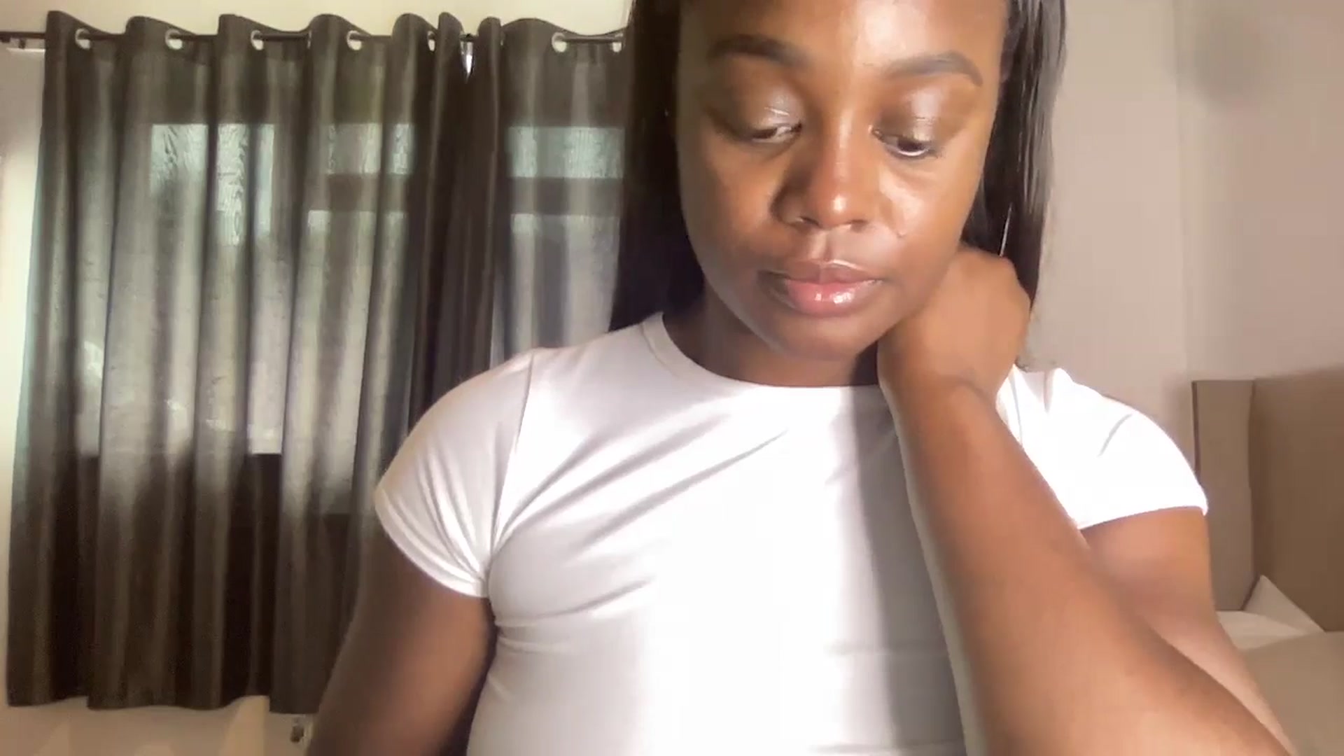 Gallery image thumbnail from SweetXEbony1's myfreecams stream on, 06/06/2024, 15:50 image 15 of 20