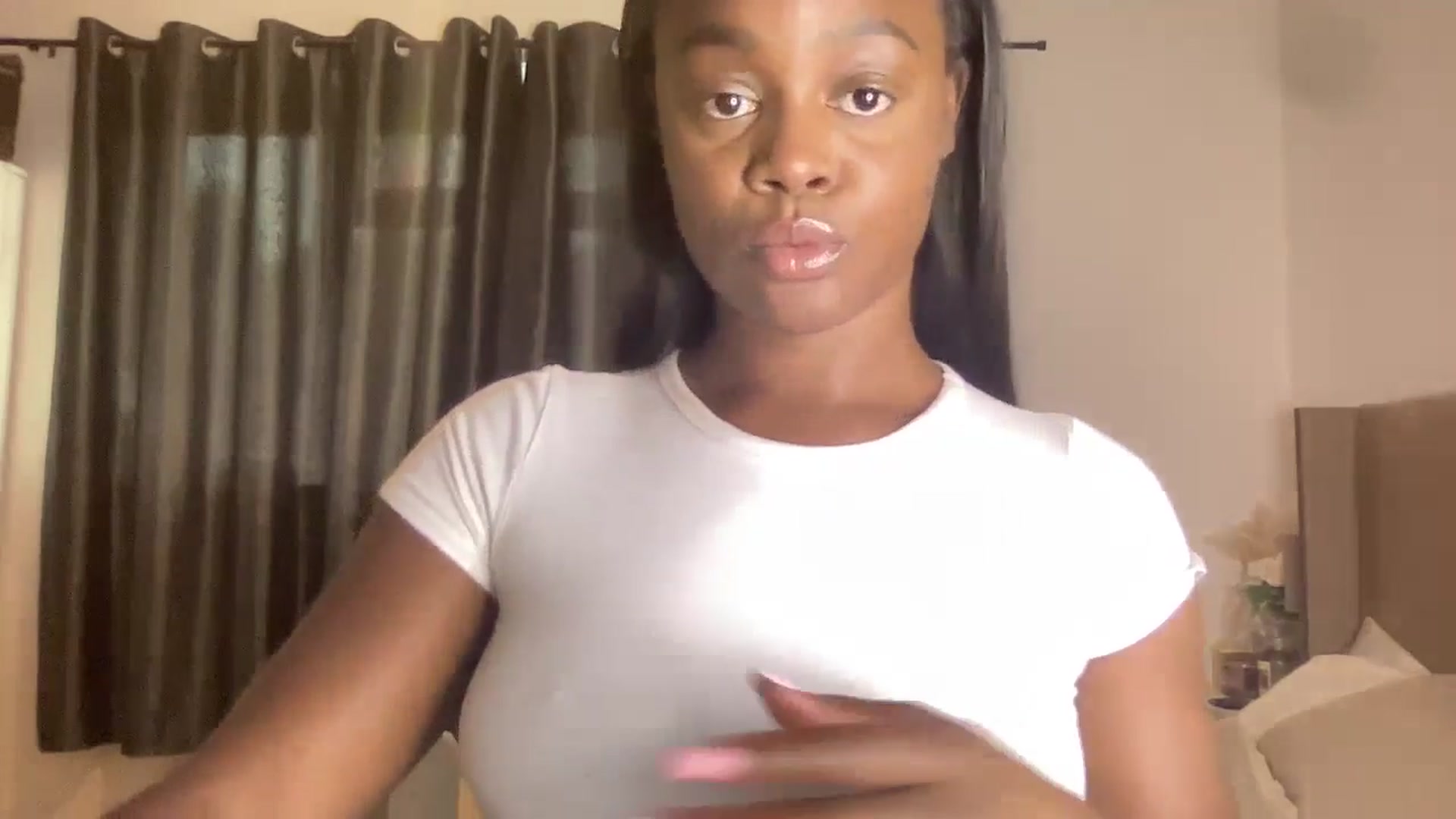 Gallery image thumbnail from SweetXEbony1's myfreecams stream on, 06/06/2024, 19:10 image 9 of 20