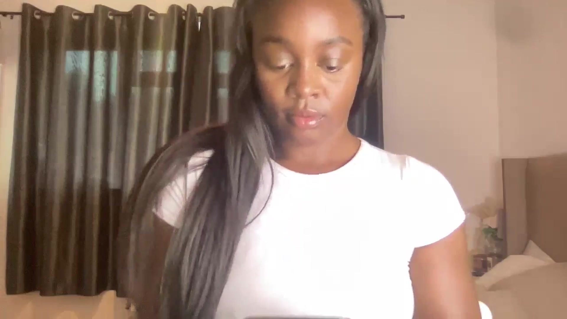 Gallery image thumbnail from SweetXEbony1's myfreecams stream on, 06/06/2024, 19:51 image 3 of 20
