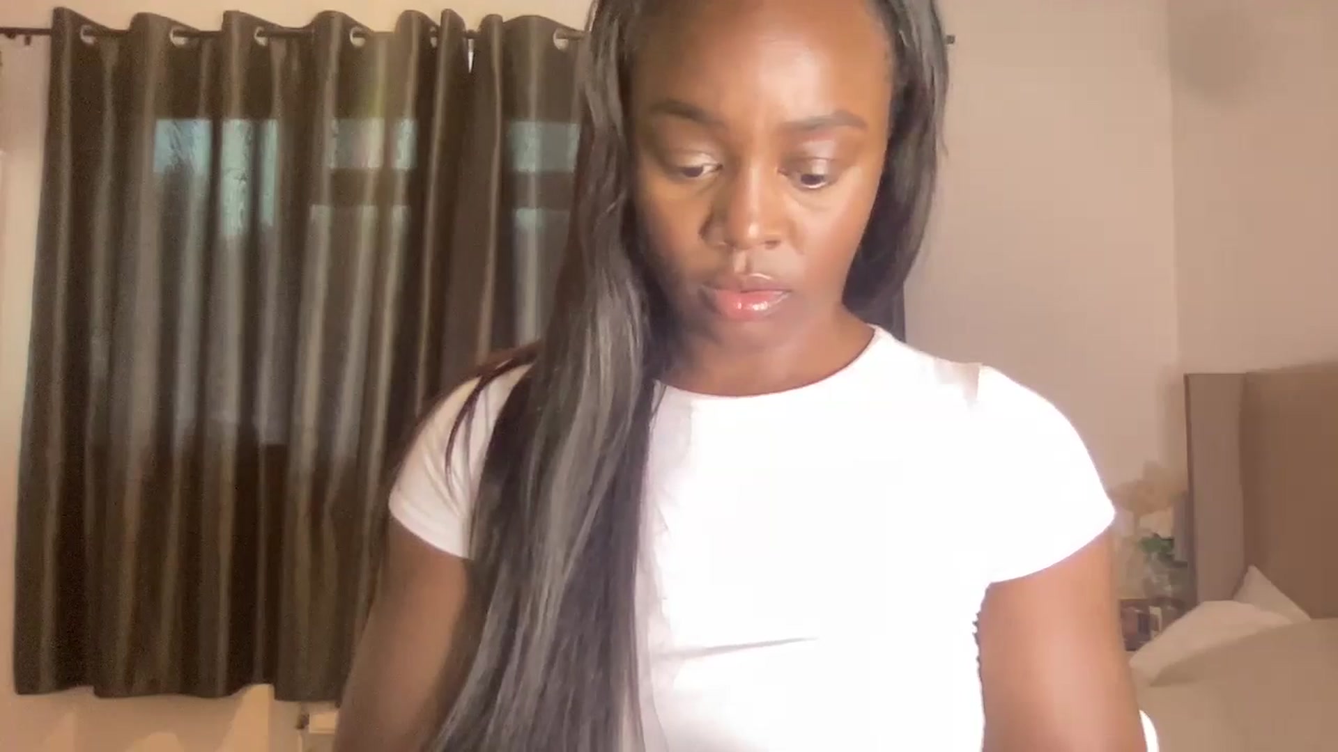 Gallery image thumbnail from SweetXEbony1's myfreecams stream on, 06/06/2024, 19:51 image 6 of 20