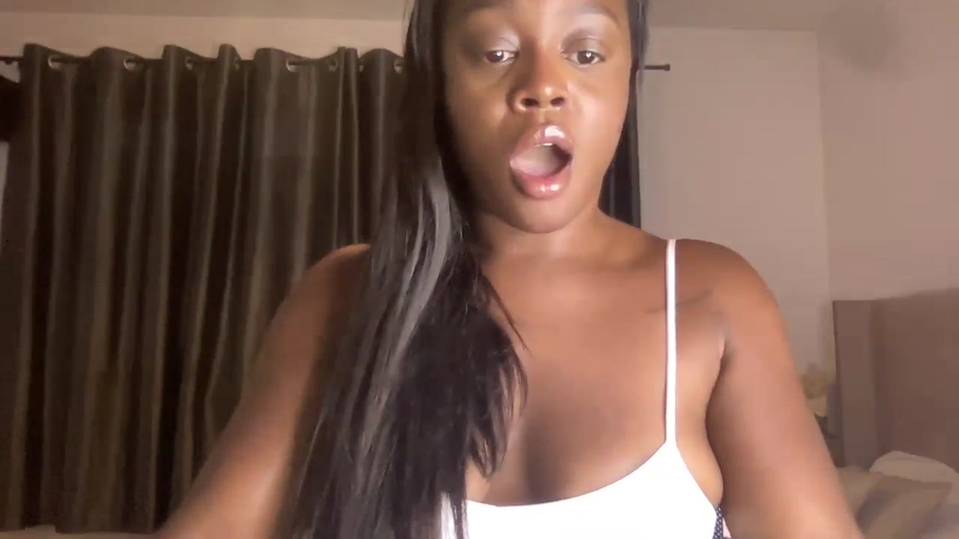 Gallery image thumbnail from SweetXEbony1's myfreecams stream on, 06/11/2024, 20:10 image 15 of 20