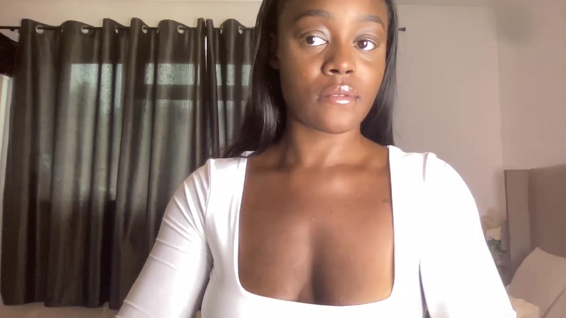 Gallery image thumbnail from SweetXEbony1's myfreecams stream on, 06/13/2024, 14:15 image 10 of 20