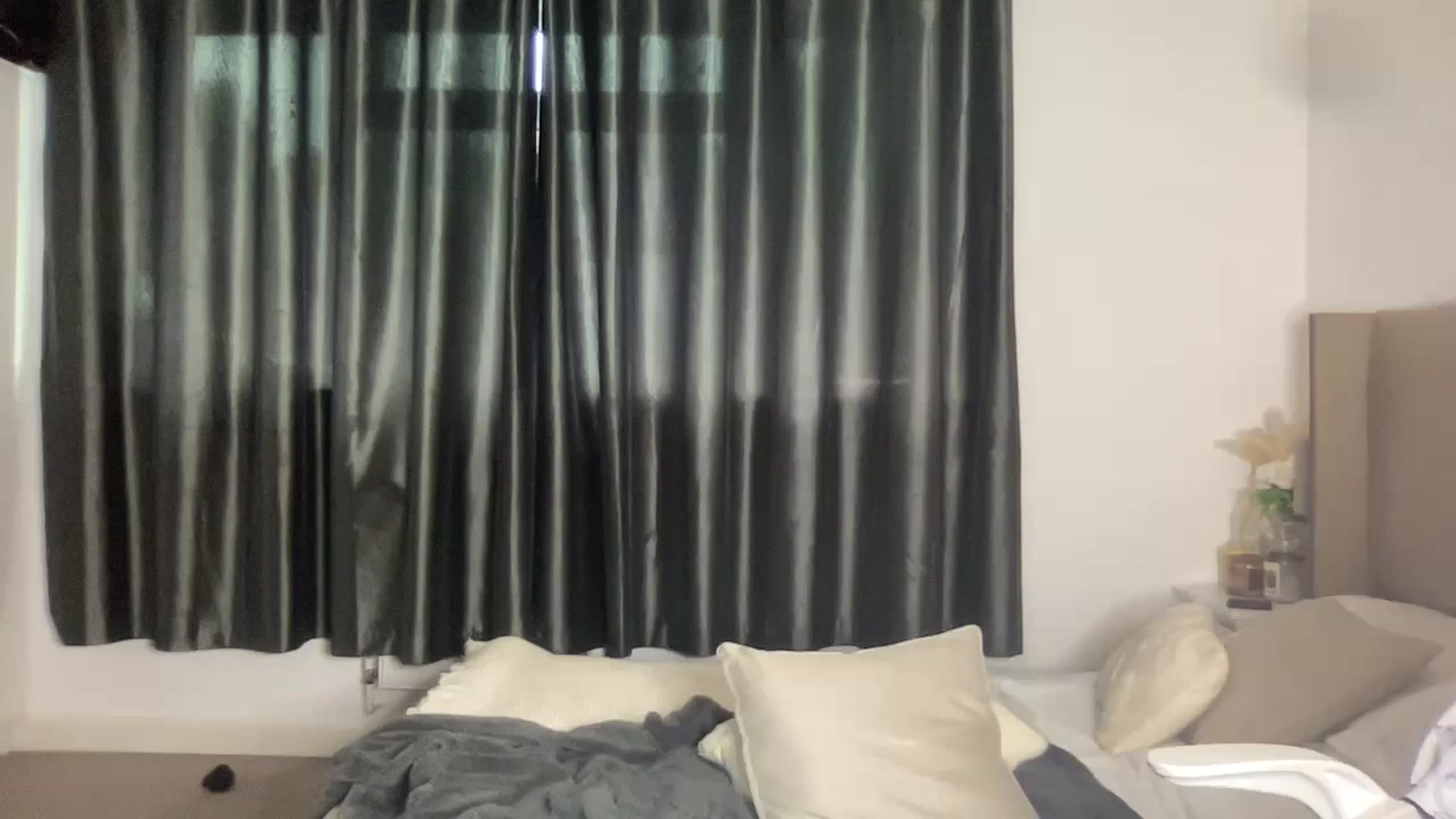 Gallery image thumbnail from SweetXEbony1's myfreecams stream on, 06/18/2024, 17:29 image 5 of 20