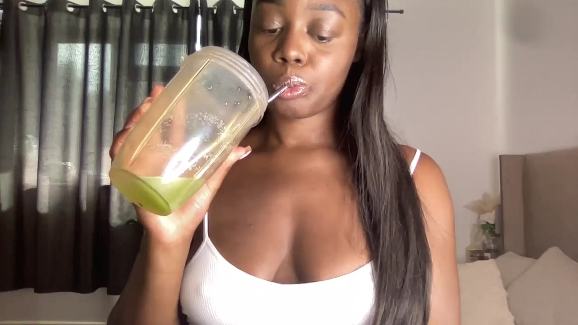 Gallery image thumbnail from SweetXEbony1's myfreecams stream on, 06/19/2024, 14:23 image 18 of 20