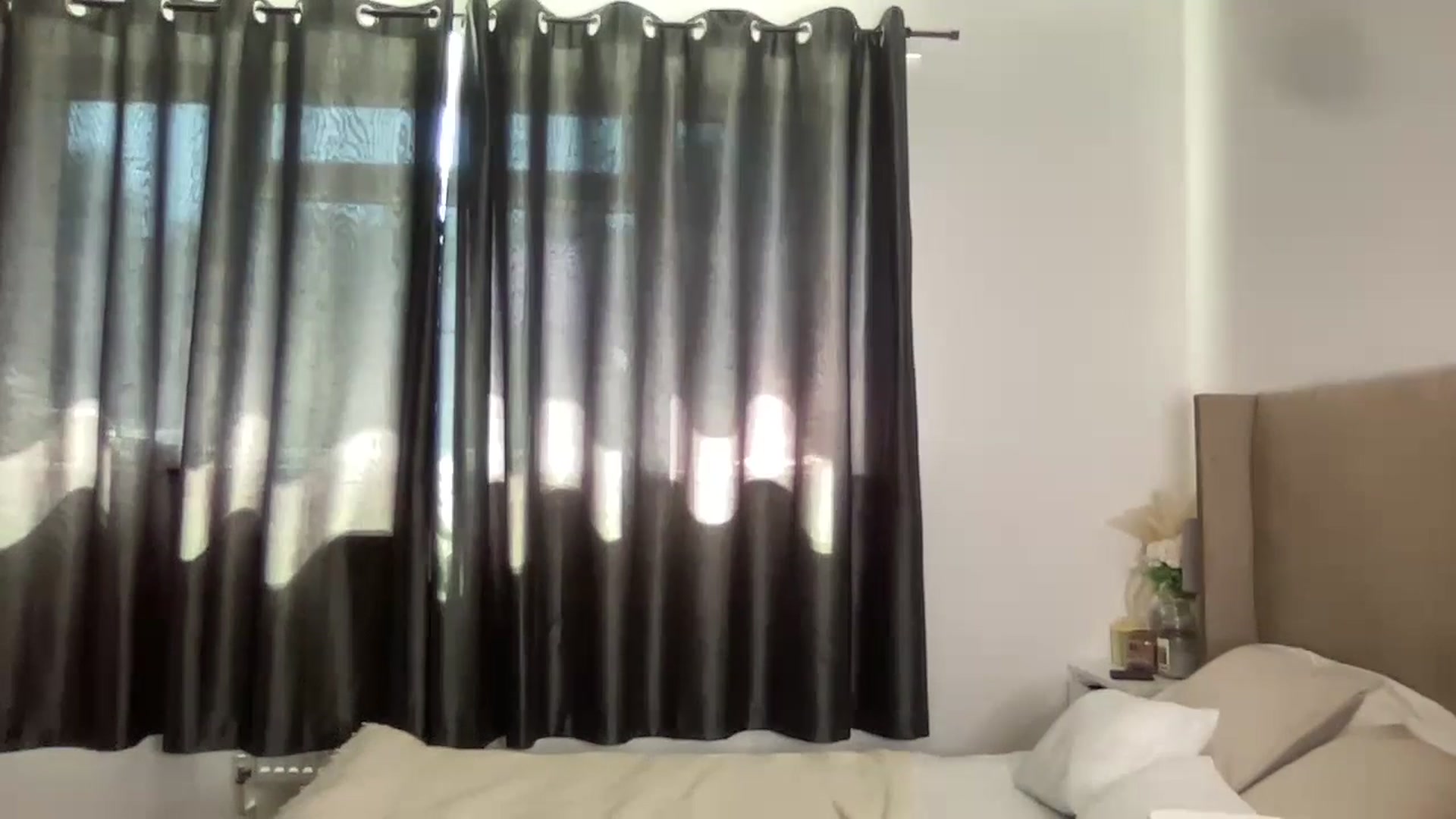 Gallery image thumbnail from SweetXEbony1's myfreecams stream on, 07/18/2024, 14:32 image 8 of 20