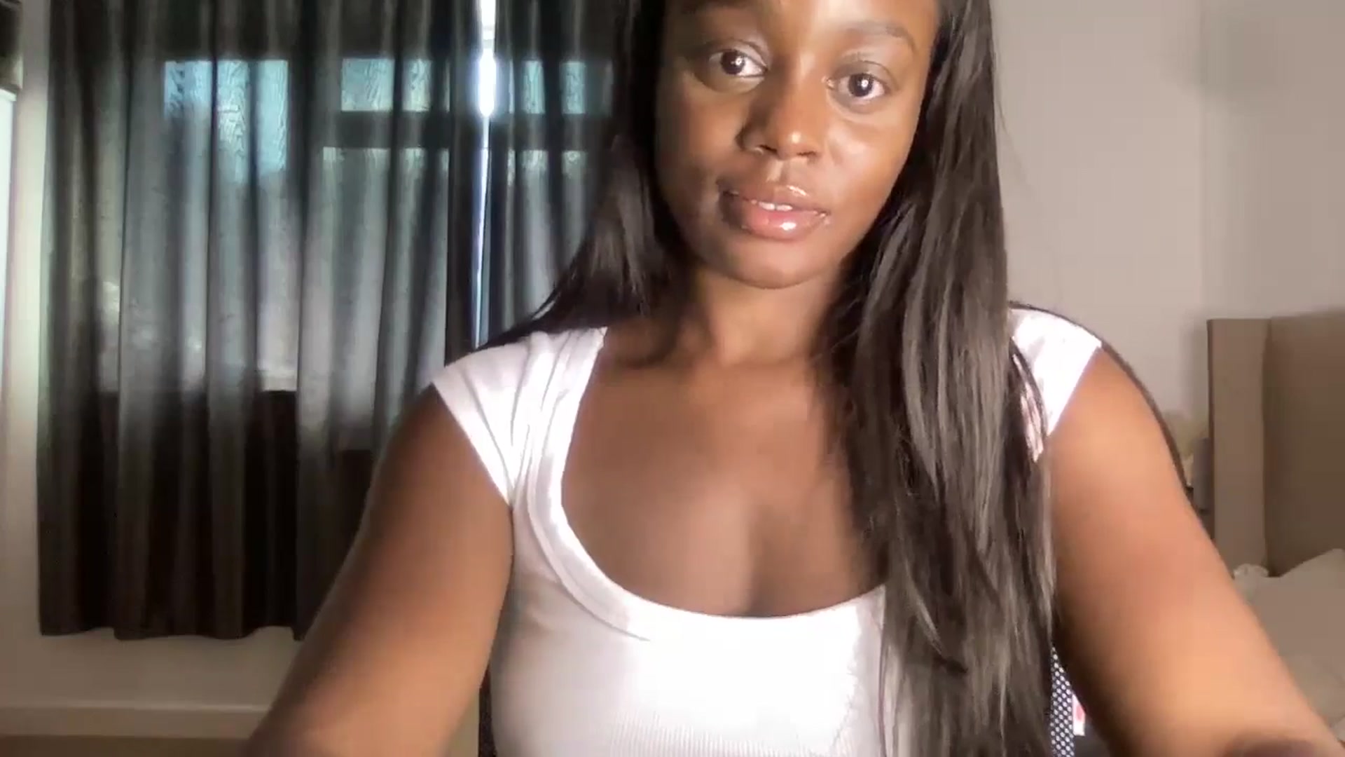 Gallery image thumbnail from SweetXEbony1's myfreecams stream on, 08/06/2024, 16:08 image 18 of 20