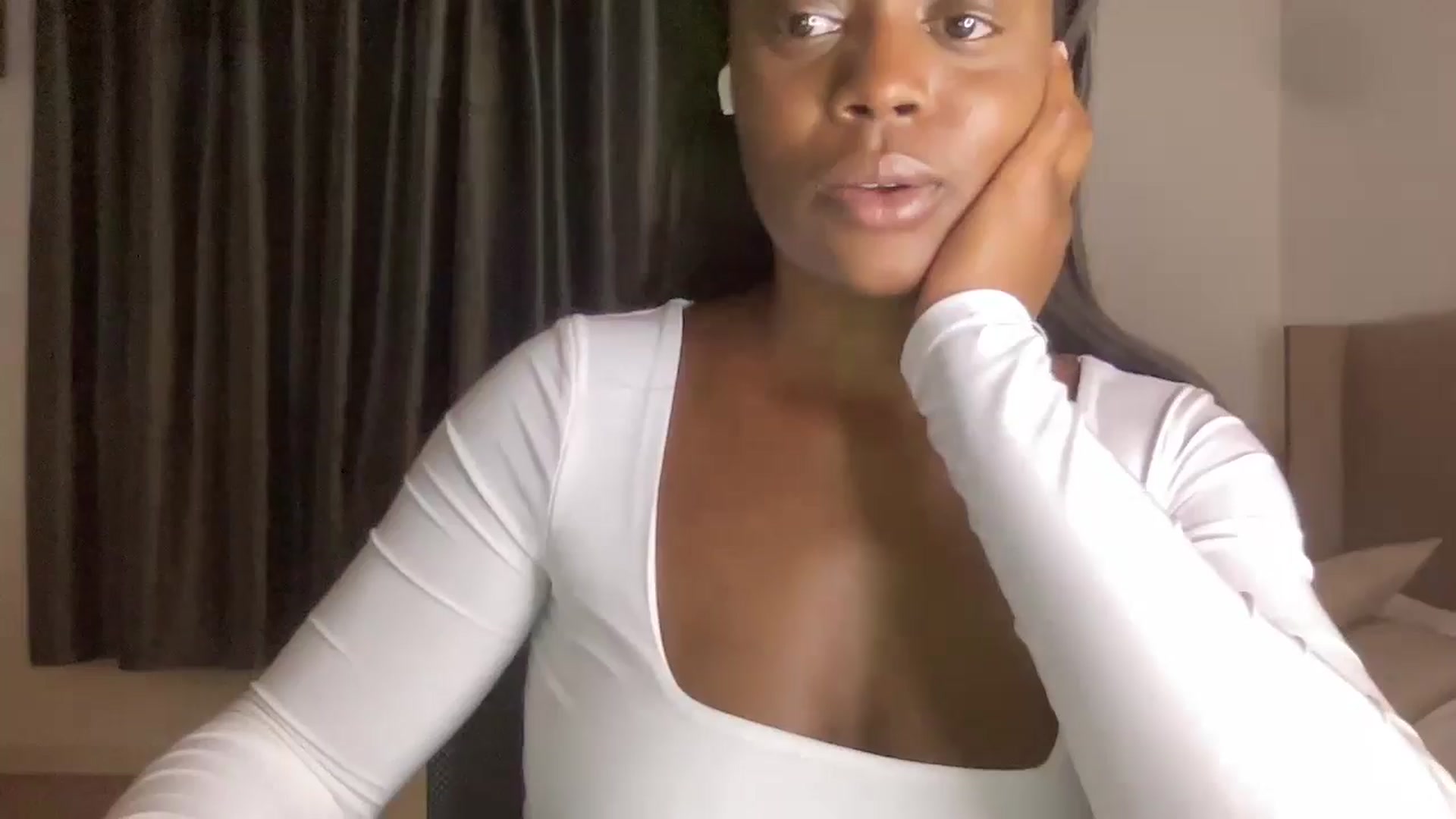 Gallery image thumbnail from SweetXEbony1's myfreecams stream on, 08/14/2024, 19:42 image 11 of 20