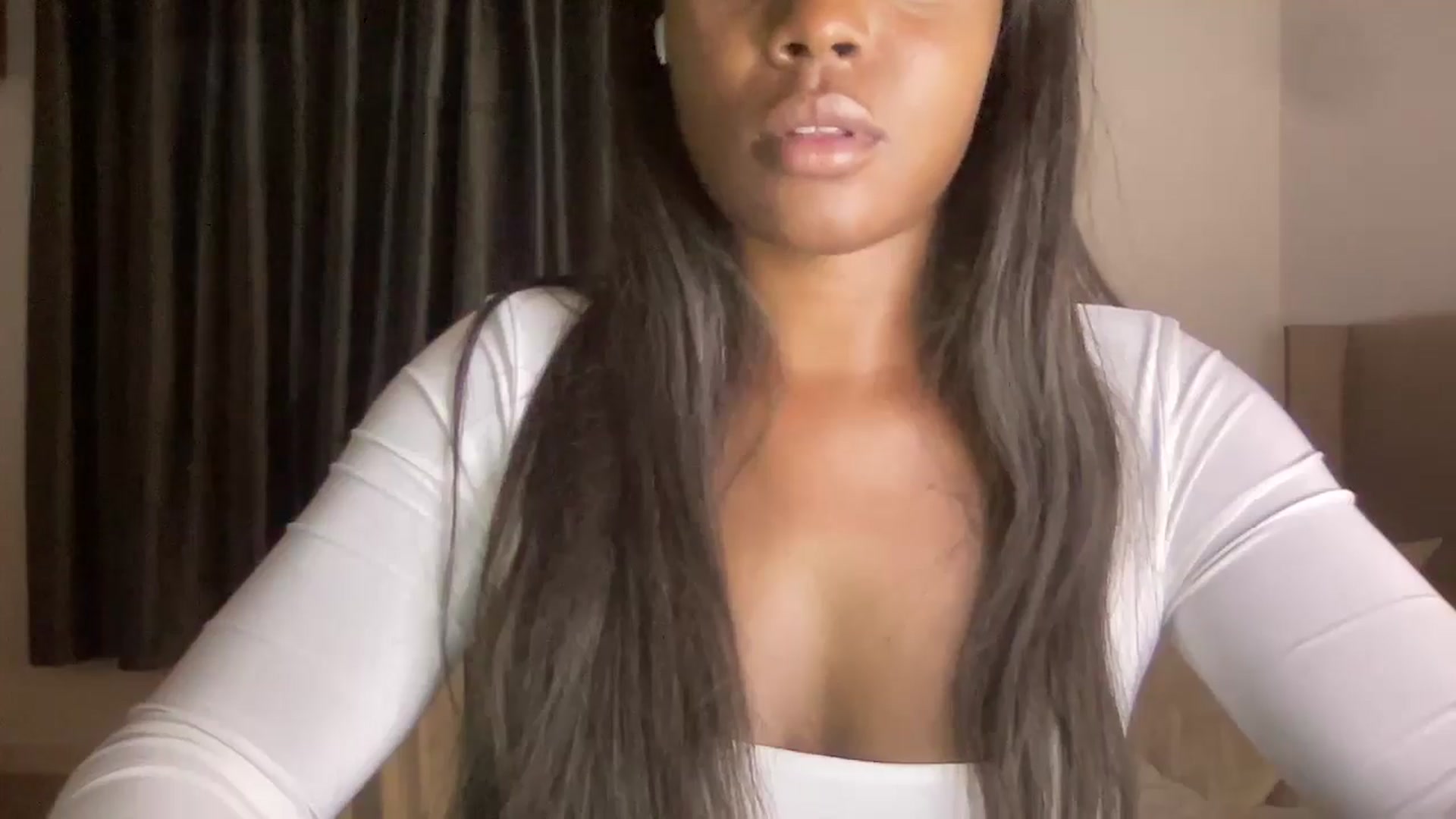 Gallery image thumbnail from SweetXEbony1's myfreecams stream on, 08/14/2024, 19:42 image 6 of 20
