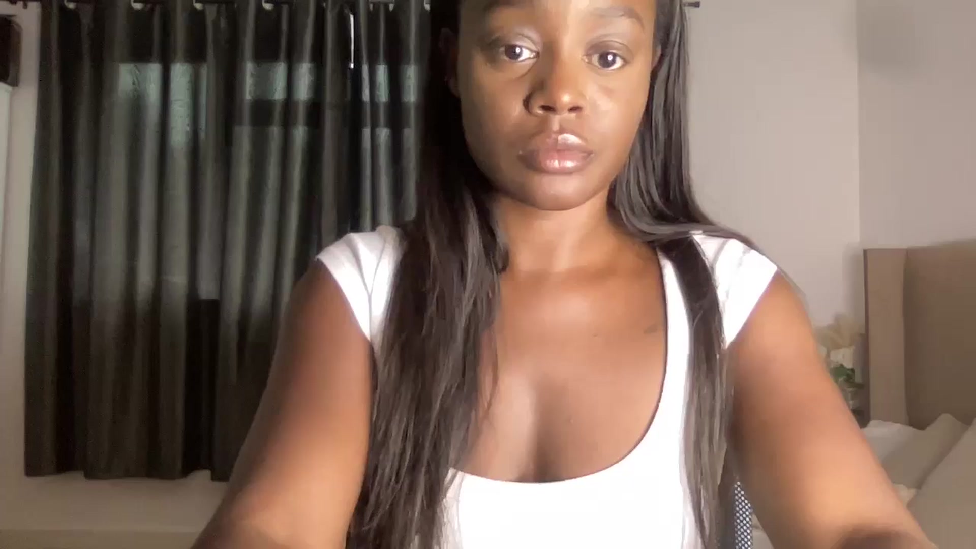Gallery image thumbnail from SweetXEbony1's myfreecams stream on, 08/15/2024, 16:36 image 8 of 20