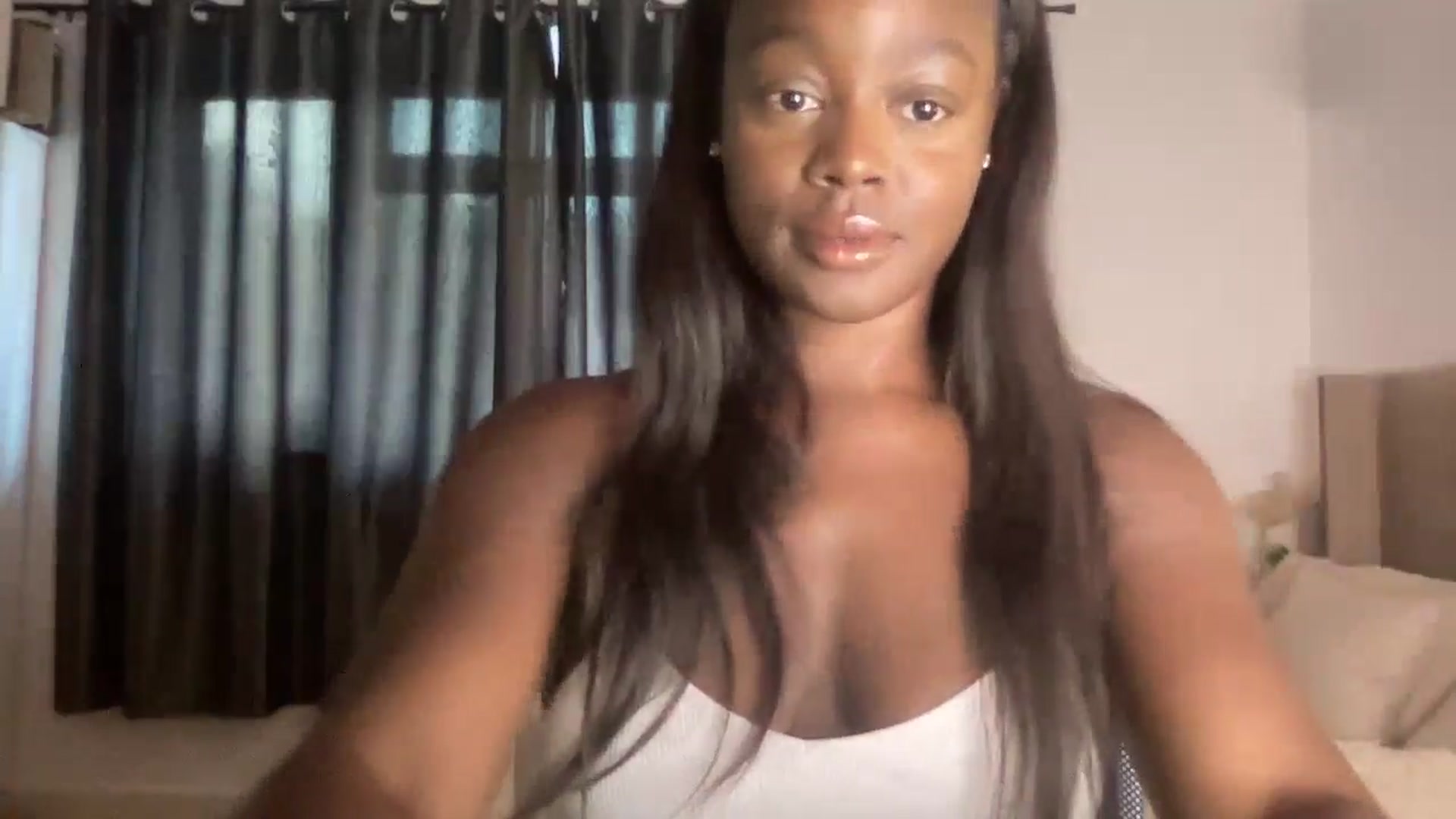 Gallery image thumbnail from SweetXEbony1's myfreecams stream on, 09/11/2024, 08:02 image 15 of 20