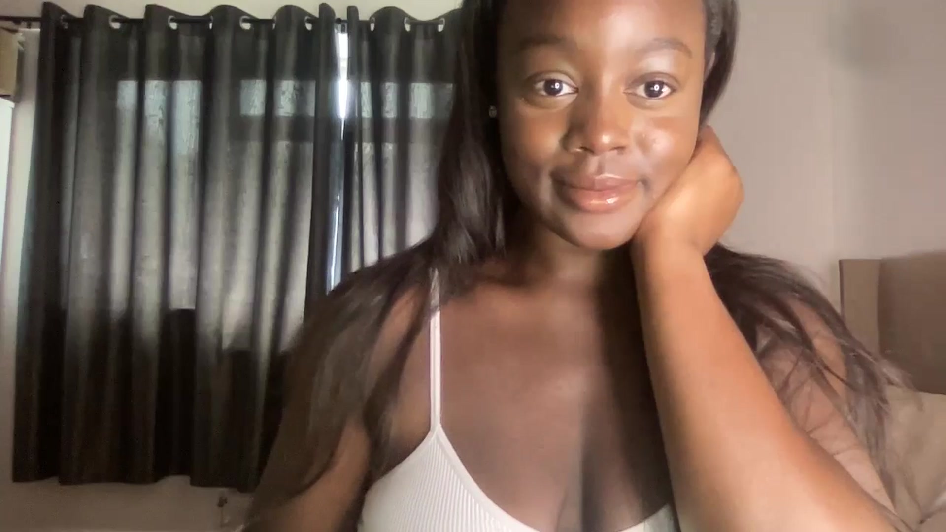 Gallery image thumbnail from SweetXEbony1's myfreecams stream on, 09/11/2024, 11:11 image 16 of 20