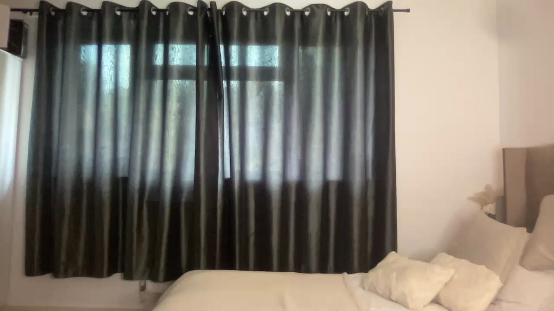 Gallery image thumbnail from SweetXEbony1's myfreecams stream on, 09/17/2024, 08:42 image 8 of 20