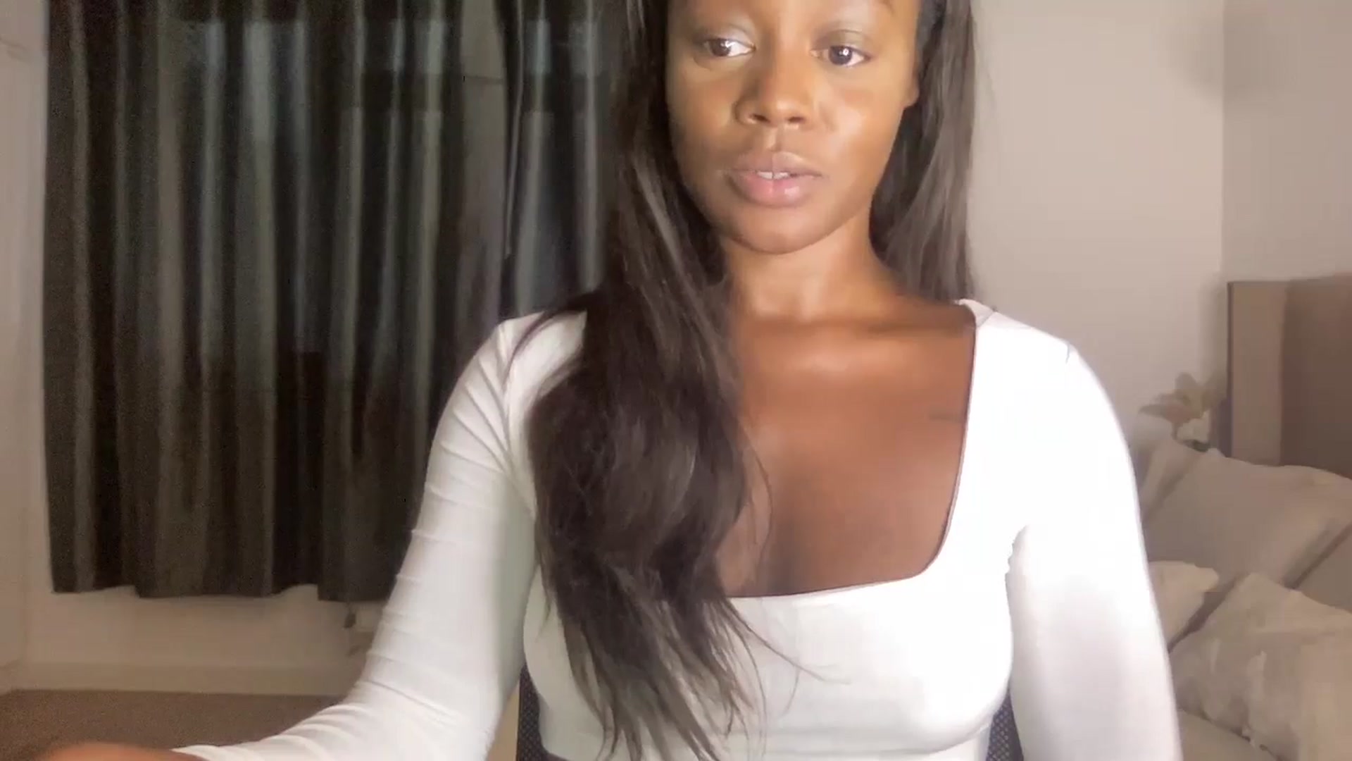 Gallery image thumbnail from SweetXEbony1's myfreecams stream on, 09/23/2024, 08:08 image 14 of 20