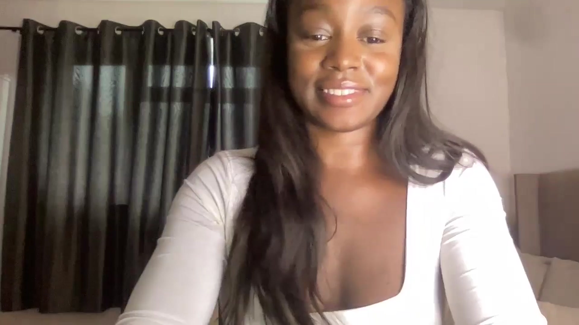 Gallery image thumbnail from SweetXEbony1's myfreecams stream on, 09/23/2024, 09:53 image 9 of 20