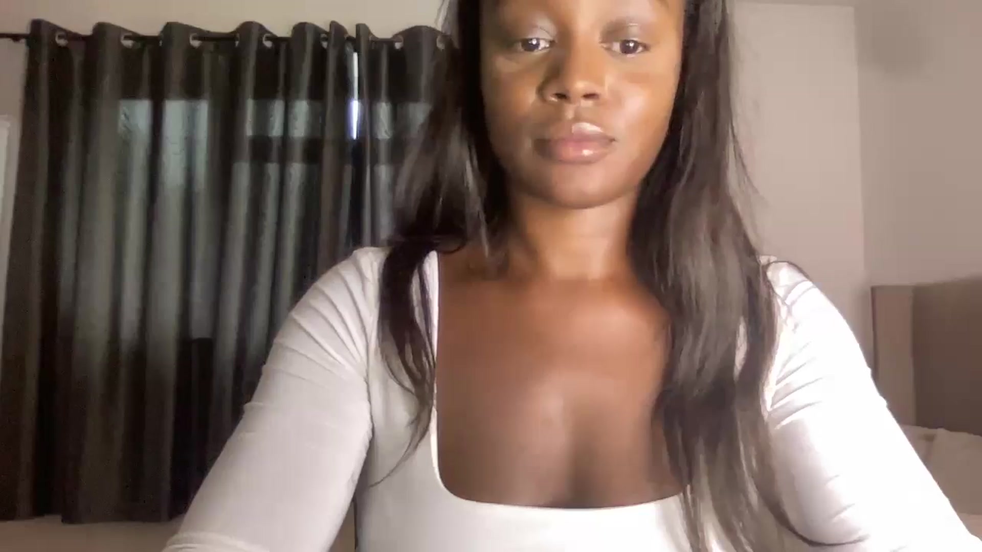 Gallery image thumbnail from SweetXEbony1's myfreecams stream on, 09/23/2024, 09:53 image 12 of 20