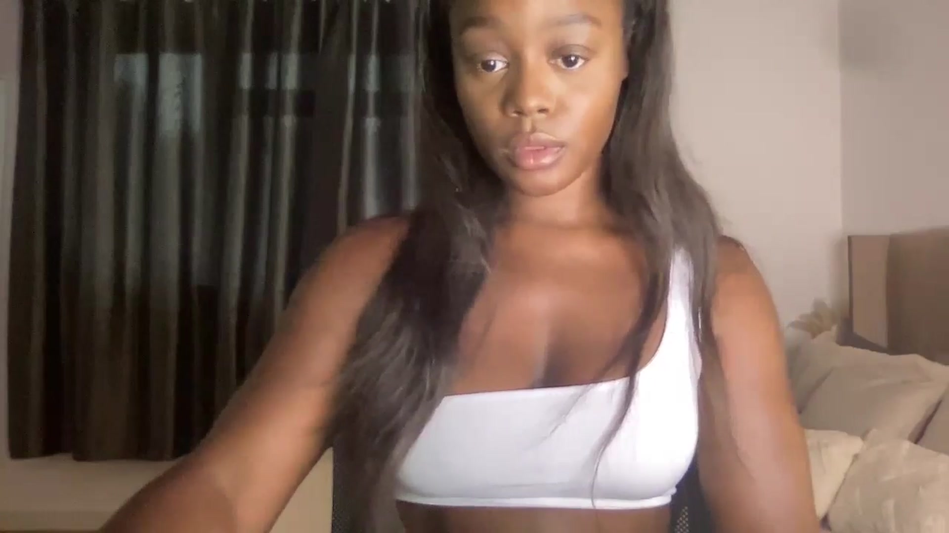 Gallery image thumbnail from SweetXEbony1's myfreecams stream on, 09/24/2024, 07:54 image 7 of 20