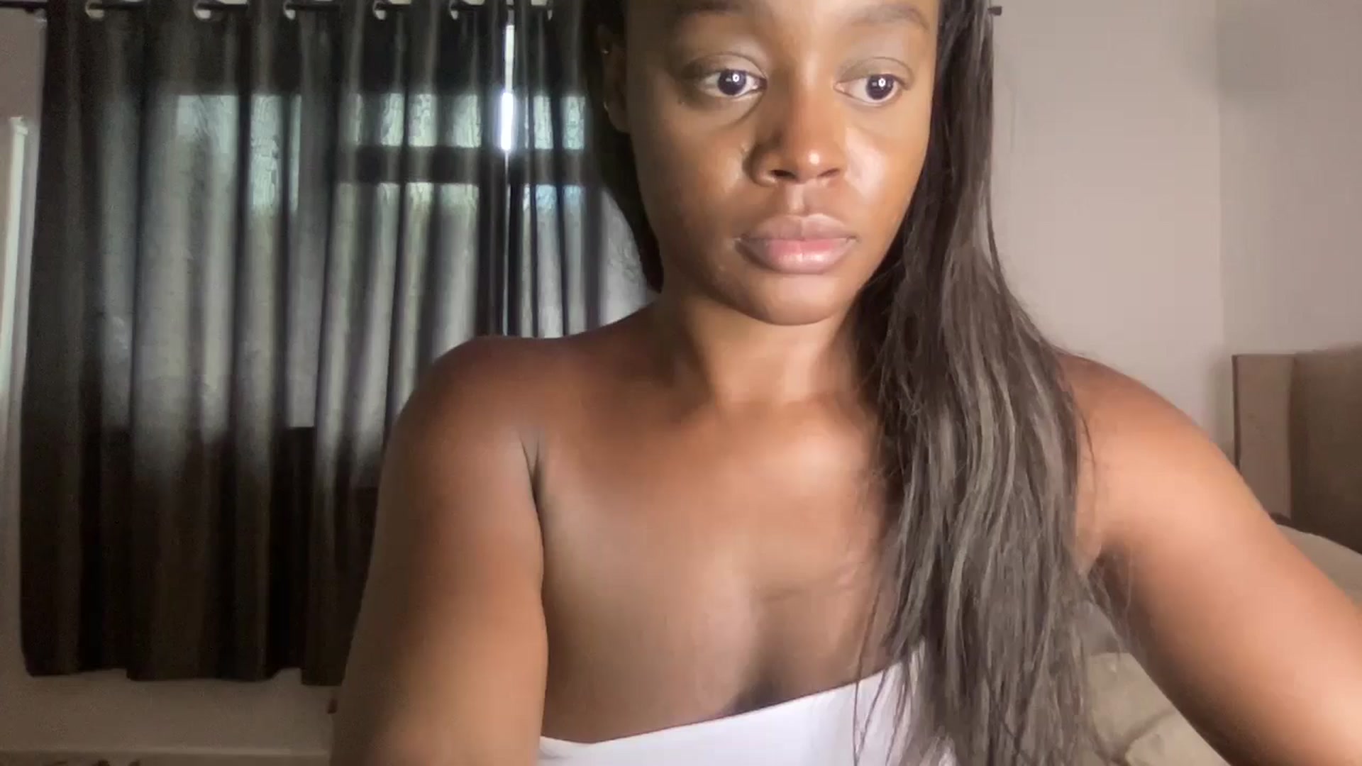 Gallery image thumbnail from SweetXEbony1's myfreecams stream on, 10/03/2024, 12:30 image 16 of 20
