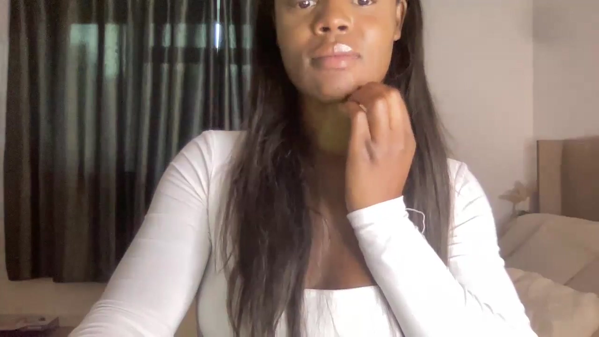 Gallery image thumbnail from SweetXEbony1's myfreecams stream on, 10/04/2024, 07:02 image 4 of 20
