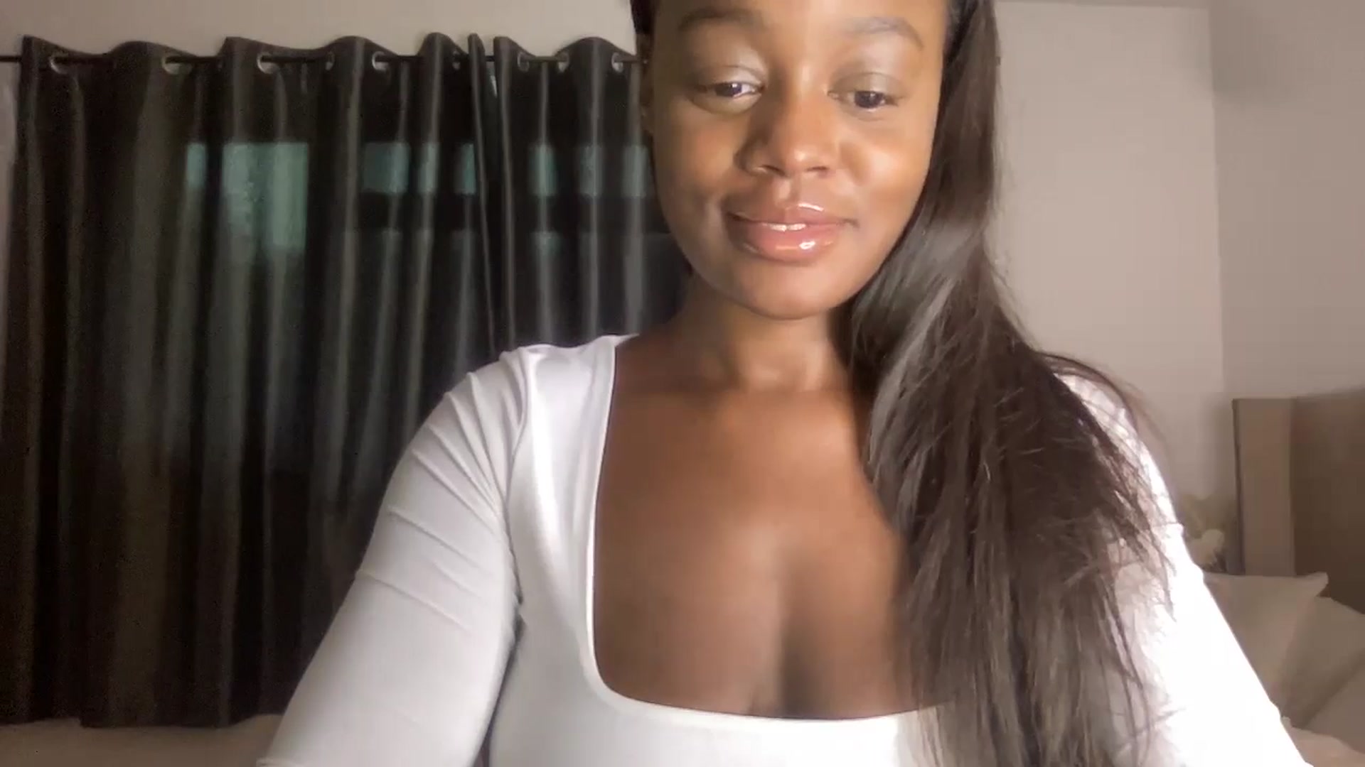 Gallery image thumbnail from SweetXEbony1's myfreecams stream on, 10/11/2024, 06:56 image 7 of 20