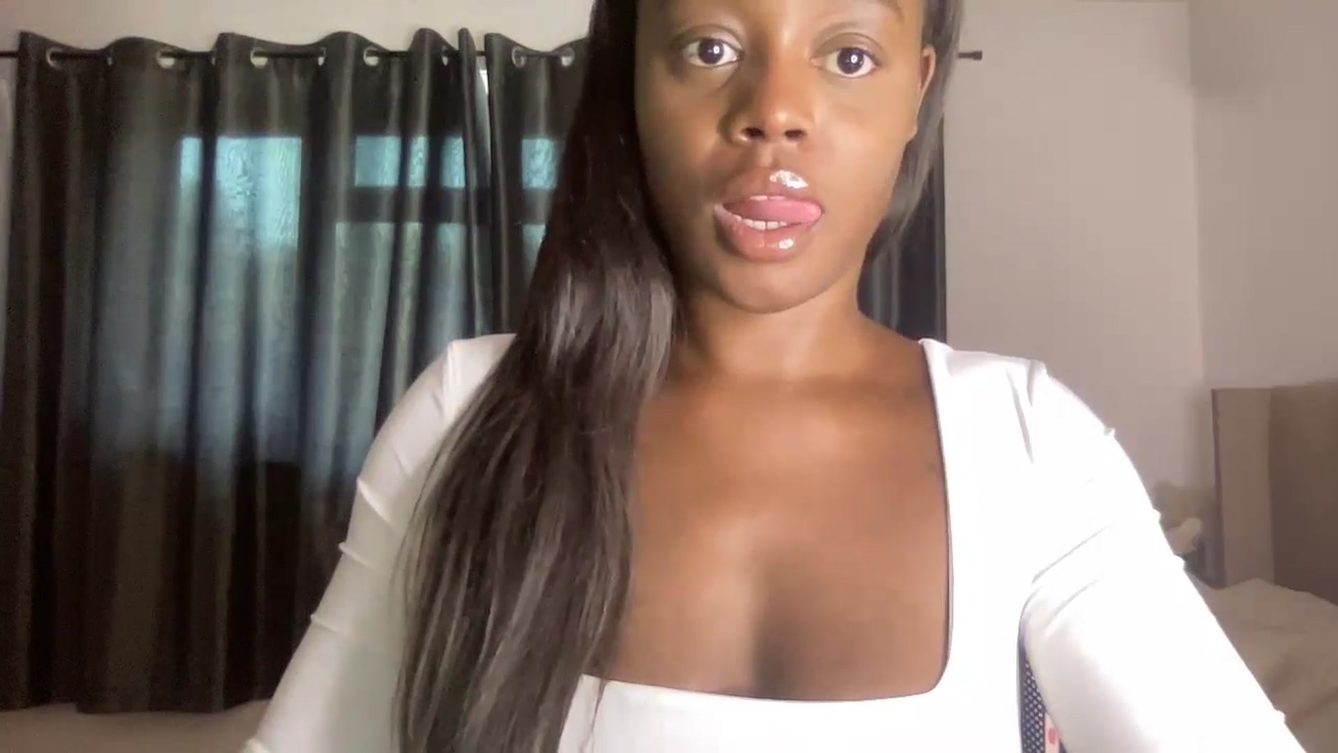 Gallery image thumbnail from SweetXEbony1's myfreecams stream on, 10/11/2024, 08:17 image 13 of 20
