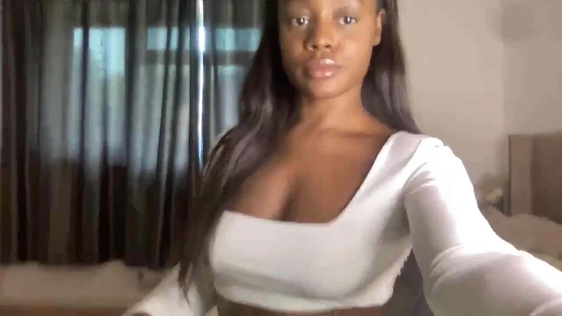 Gallery image thumbnail from SweetXEbony1's myfreecams stream on, 10/11/2024, 10:25 image 16 of 20