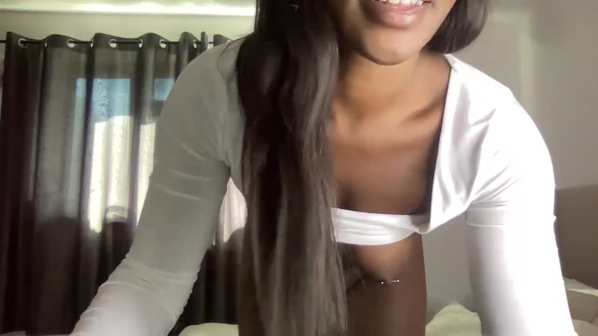 Gallery image thumbnail from SweetXEbony1's myfreecams stream on, 10/11/2024, 12:19 image 12 of 20