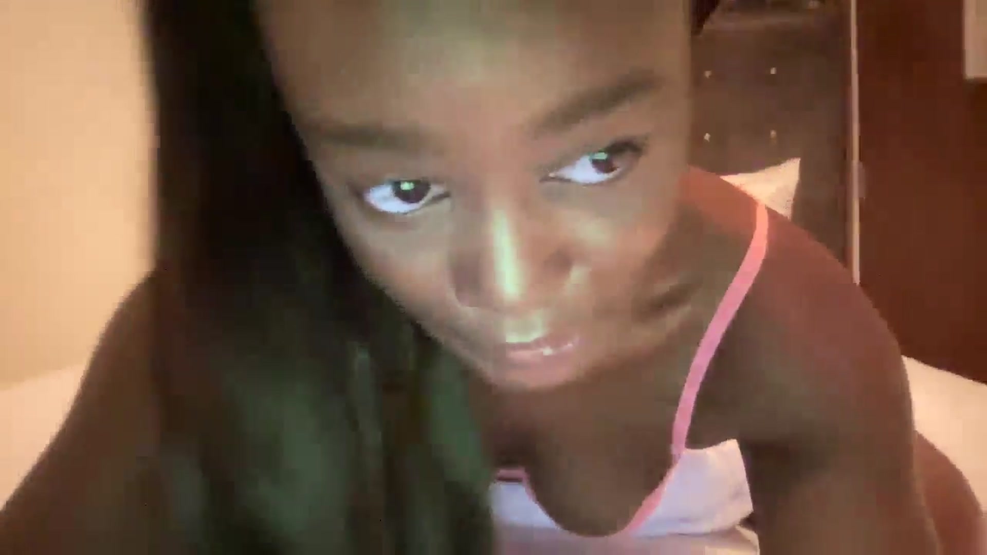 Gallery image thumbnail from SweetXEbony1's myfreecams stream on, 10/18/2024, 10:21 image 10 of 20