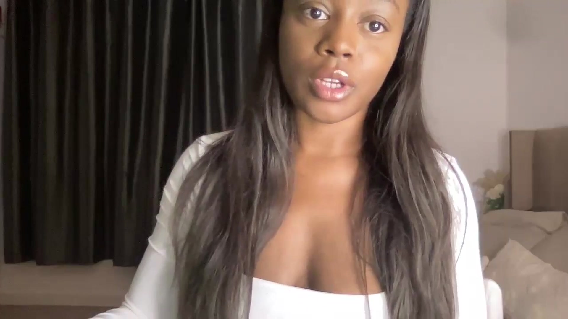 Gallery image thumbnail from SweetXEbony1's myfreecams stream on, 10/23/2024, 07:49 image 7 of 20