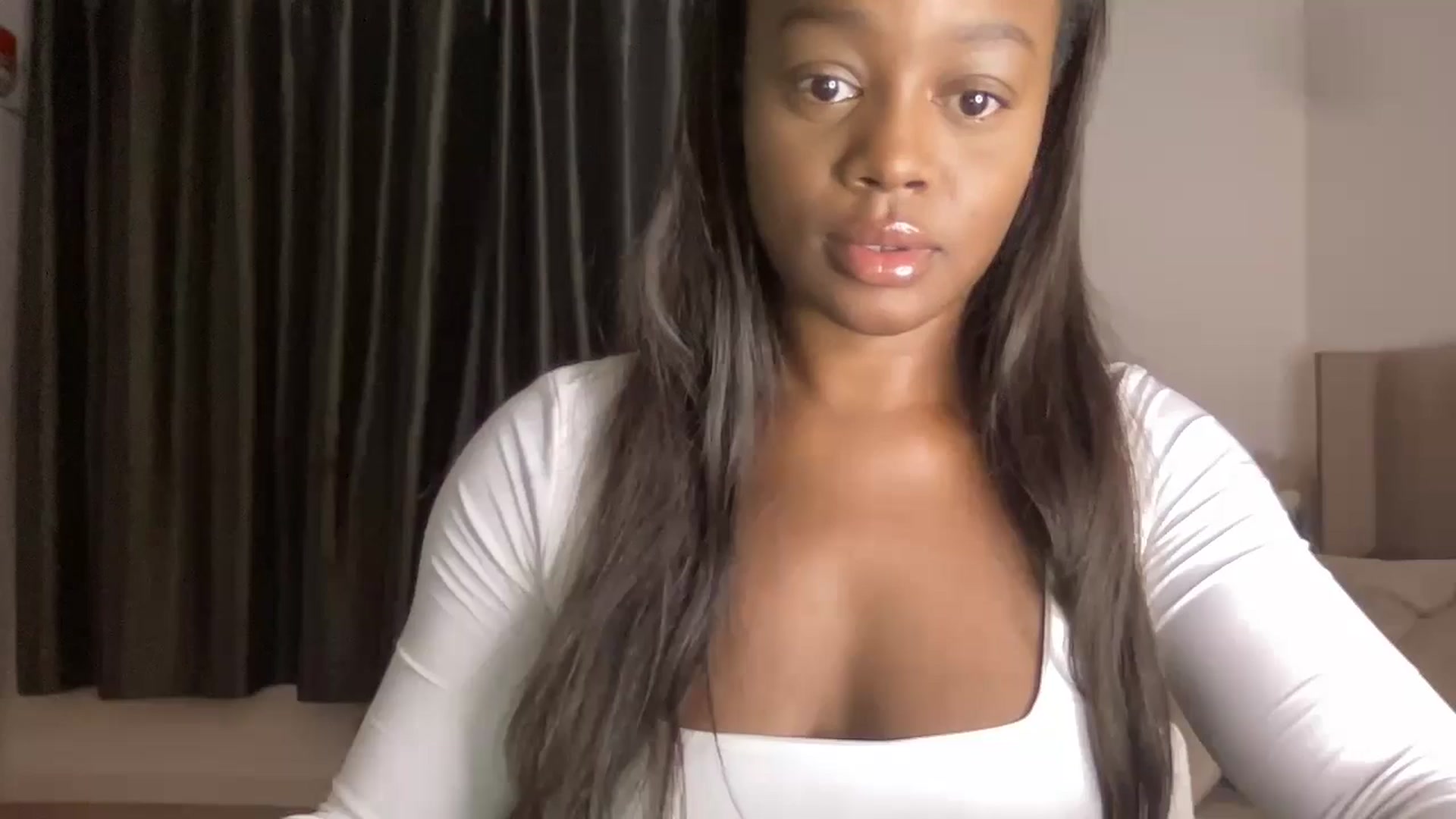 Gallery image thumbnail from SweetXEbony1's myfreecams stream on, 10/23/2024, 07:49 image 1 of 20