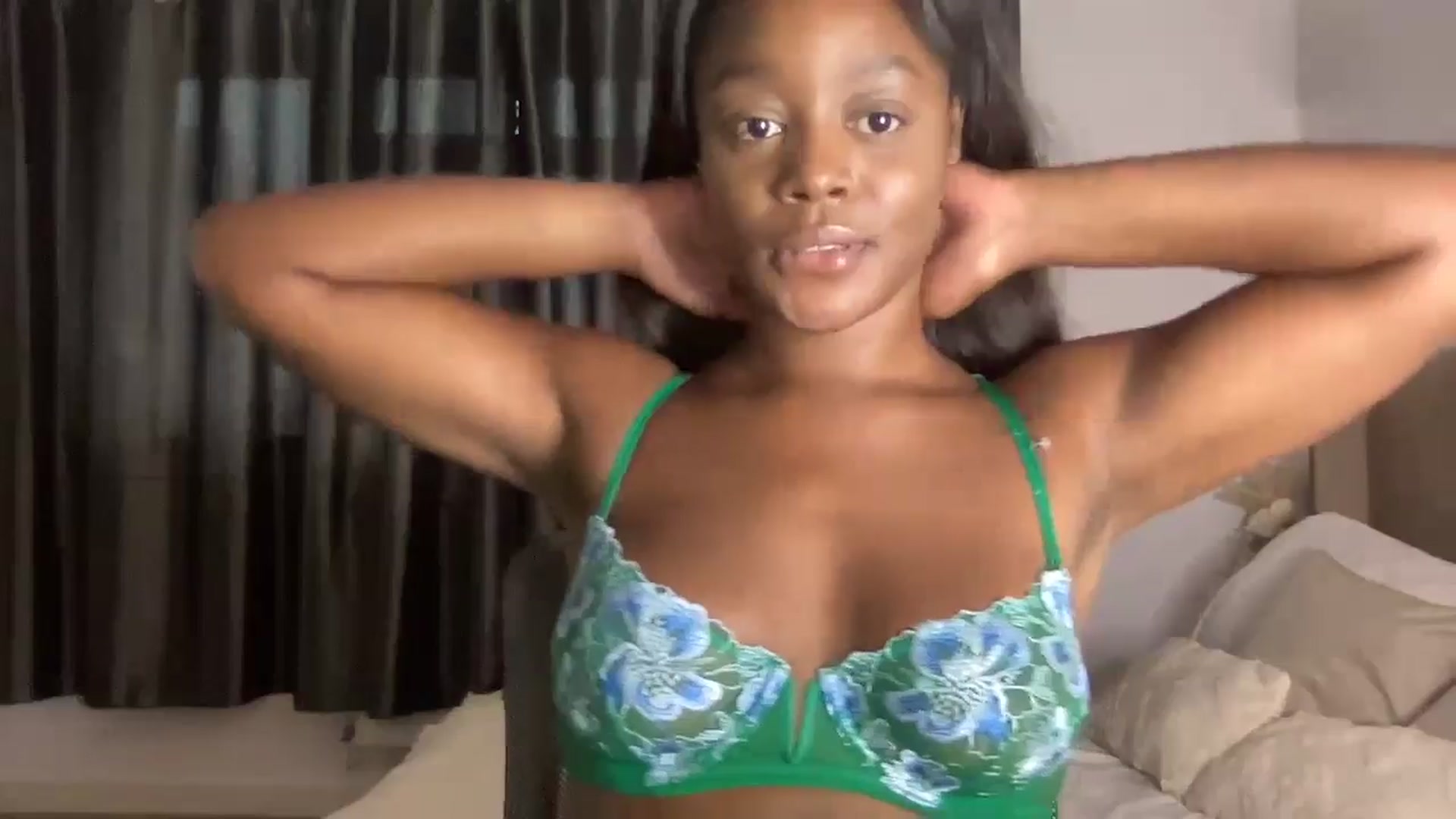 Gallery image thumbnail from SweetXEbony1's myfreecams stream on, 10/30/2024, 11:13 image 2 of 20